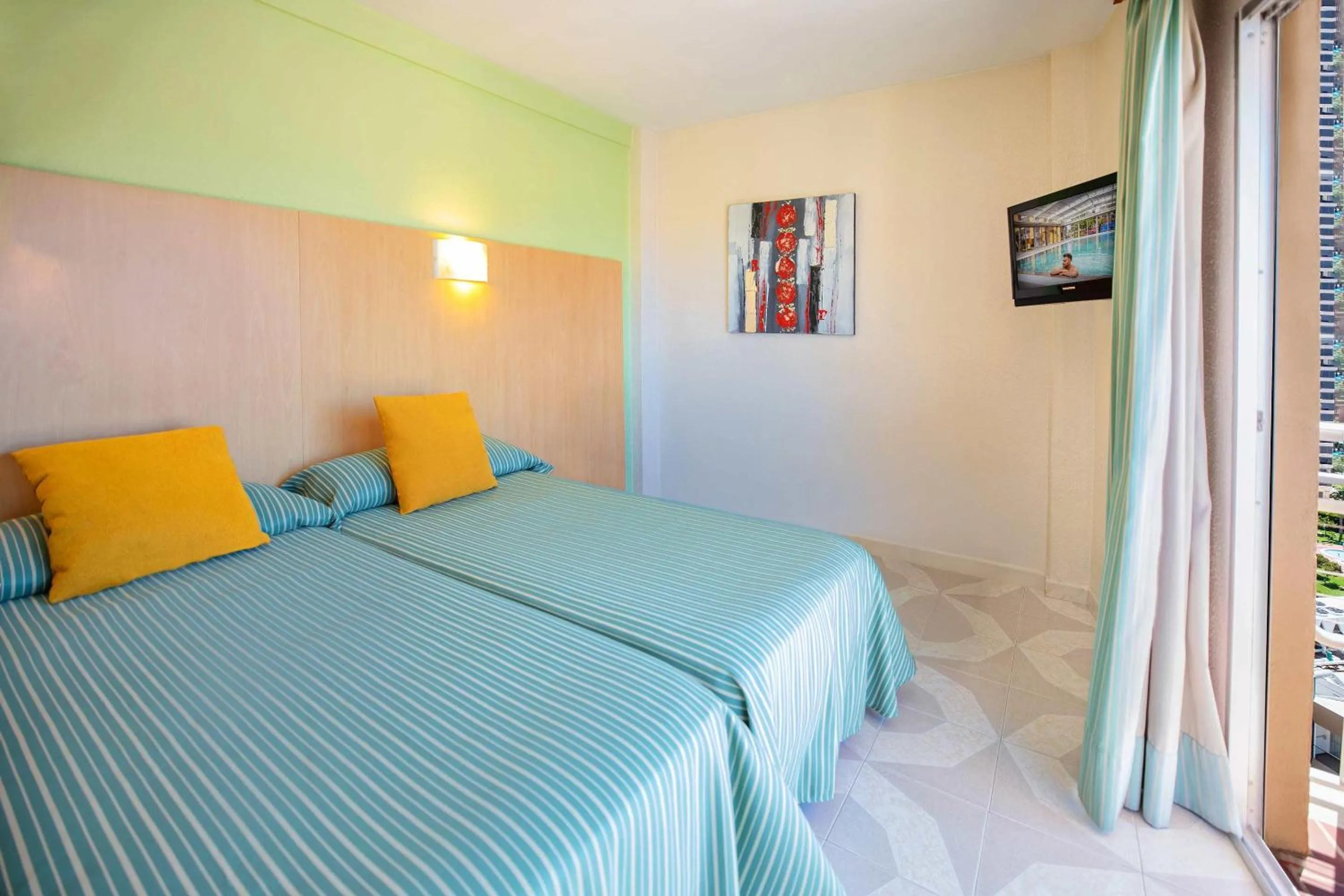 Photo of the whole room, Bed in Hotel Servigroup Pueblo Benidorm