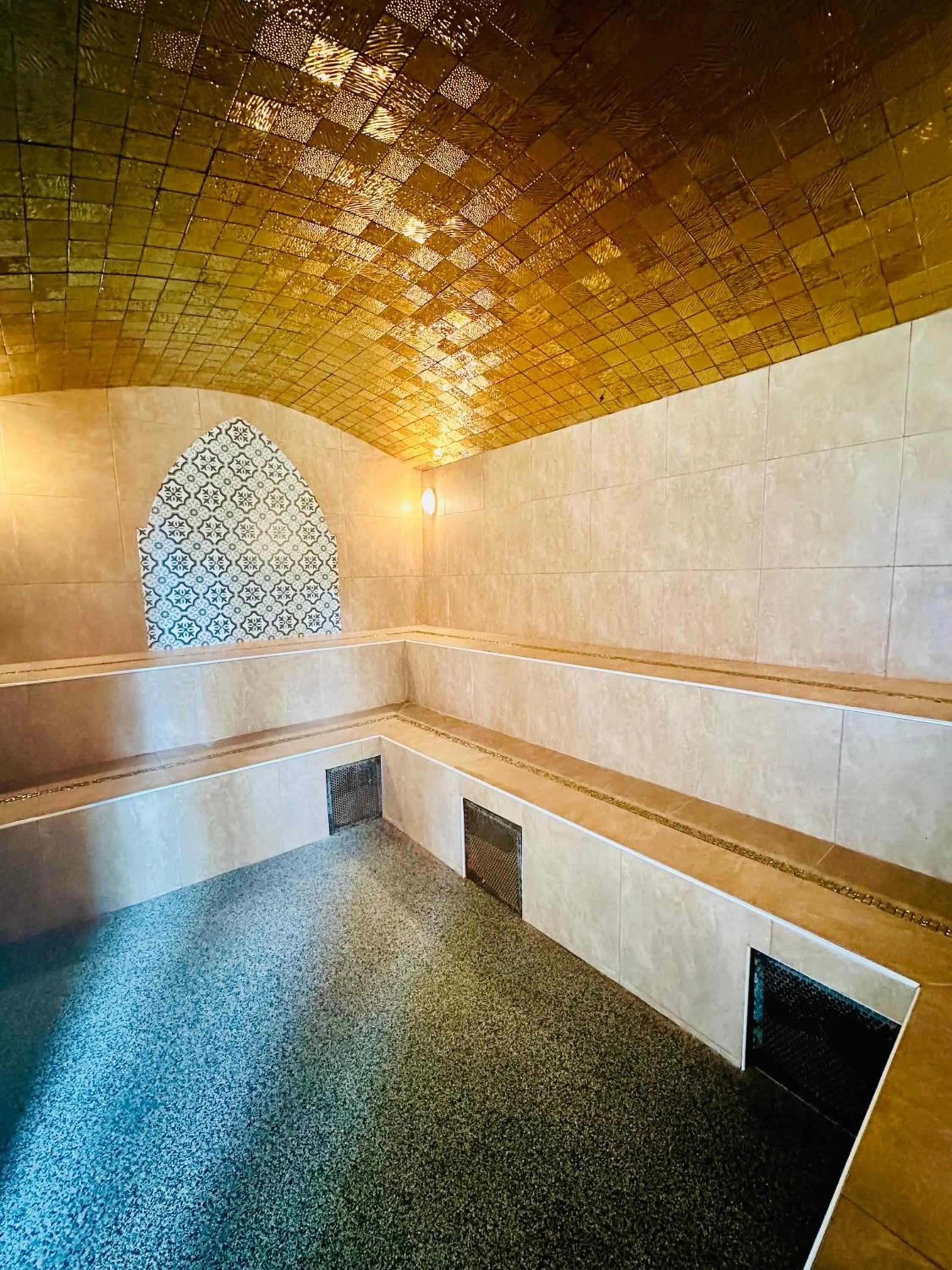 Sauna in Zibá Home Suites