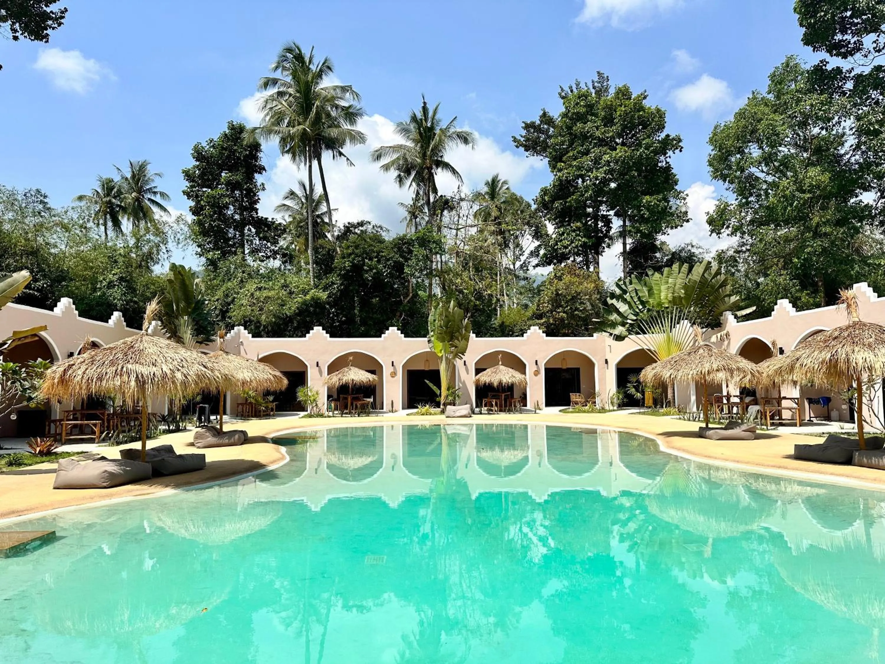 Property building in Zibá Home Suites