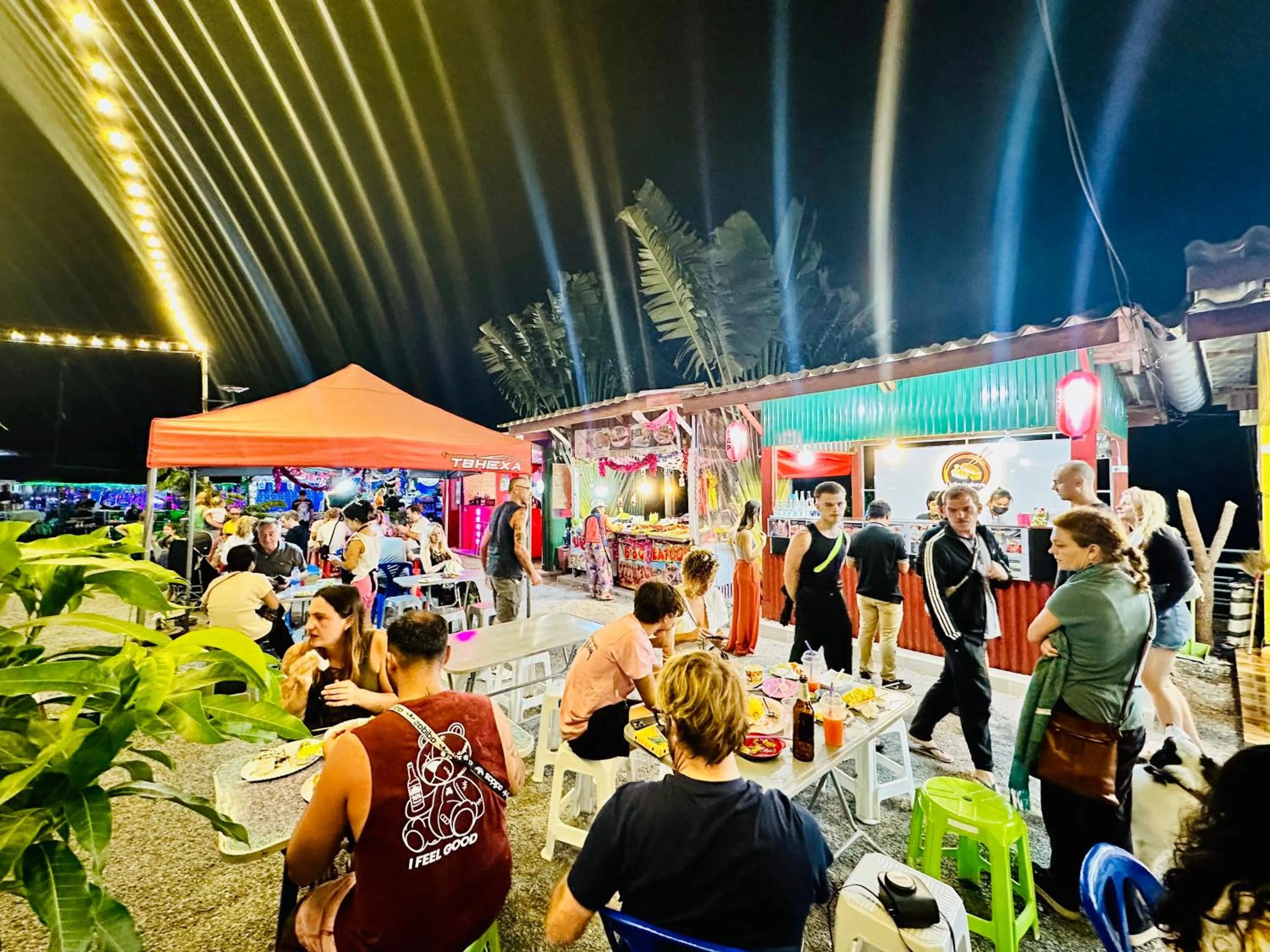 Restaurant/places to eat in Zibá Home Suites