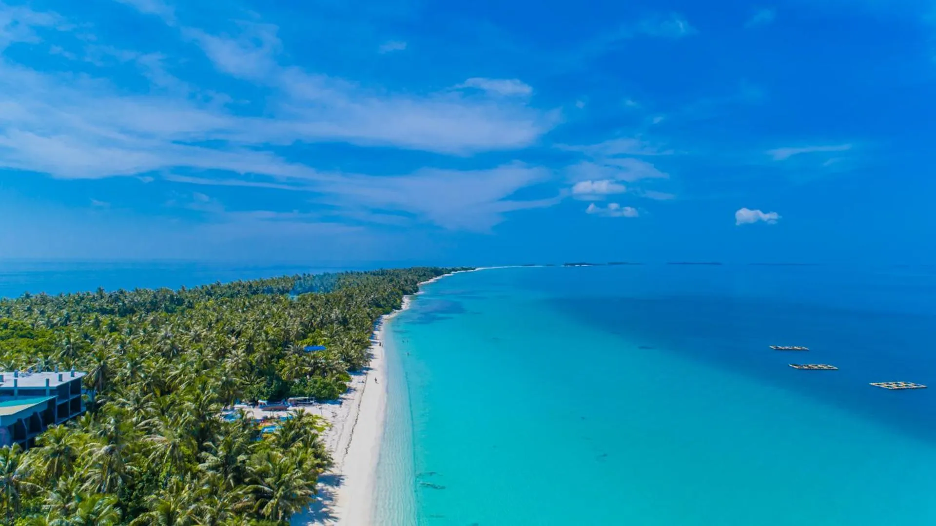 Beach in Dhiguveli Breeze