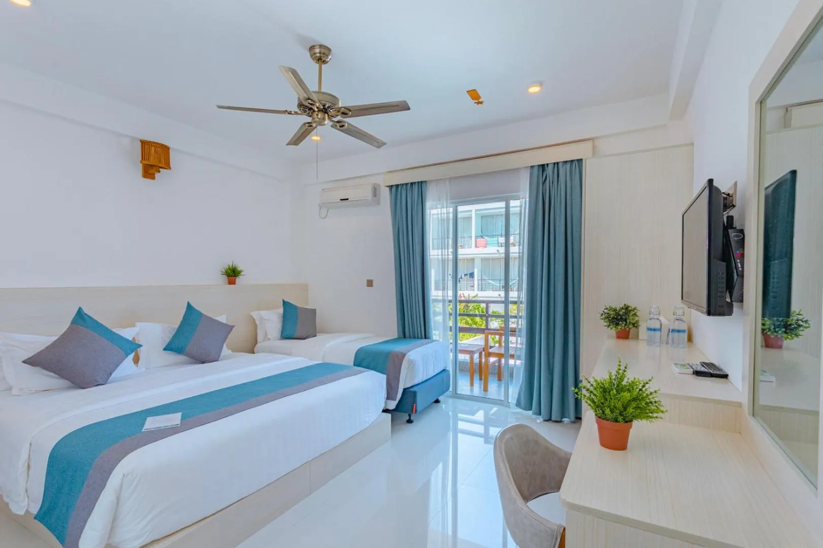 Bedroom, Bed in Dhiguveli Breeze
