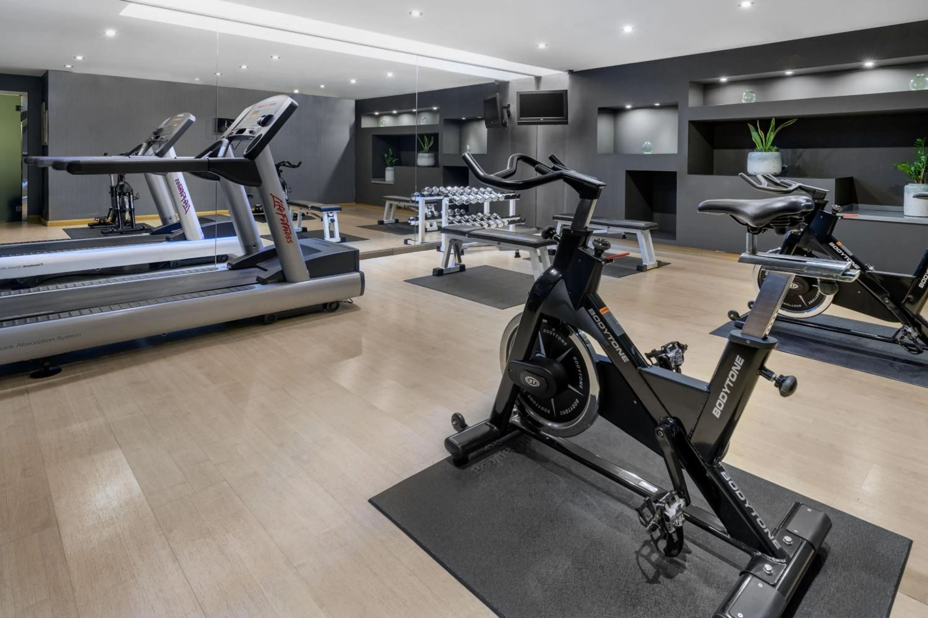 Fitness centre/facilities in AC Hotel Murcia by Marriott