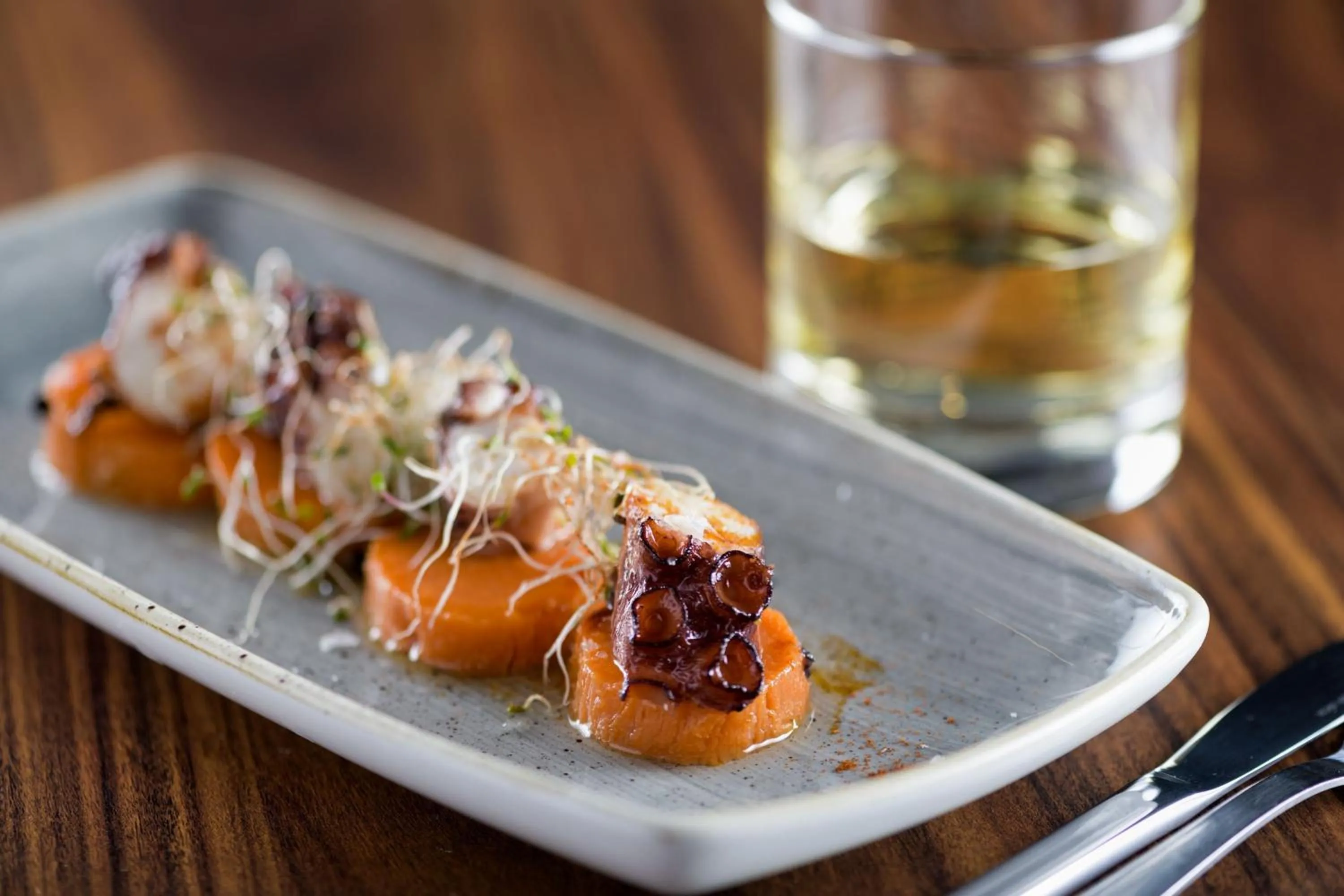 Lounge or bar in AC Hotel Murcia by Marriott