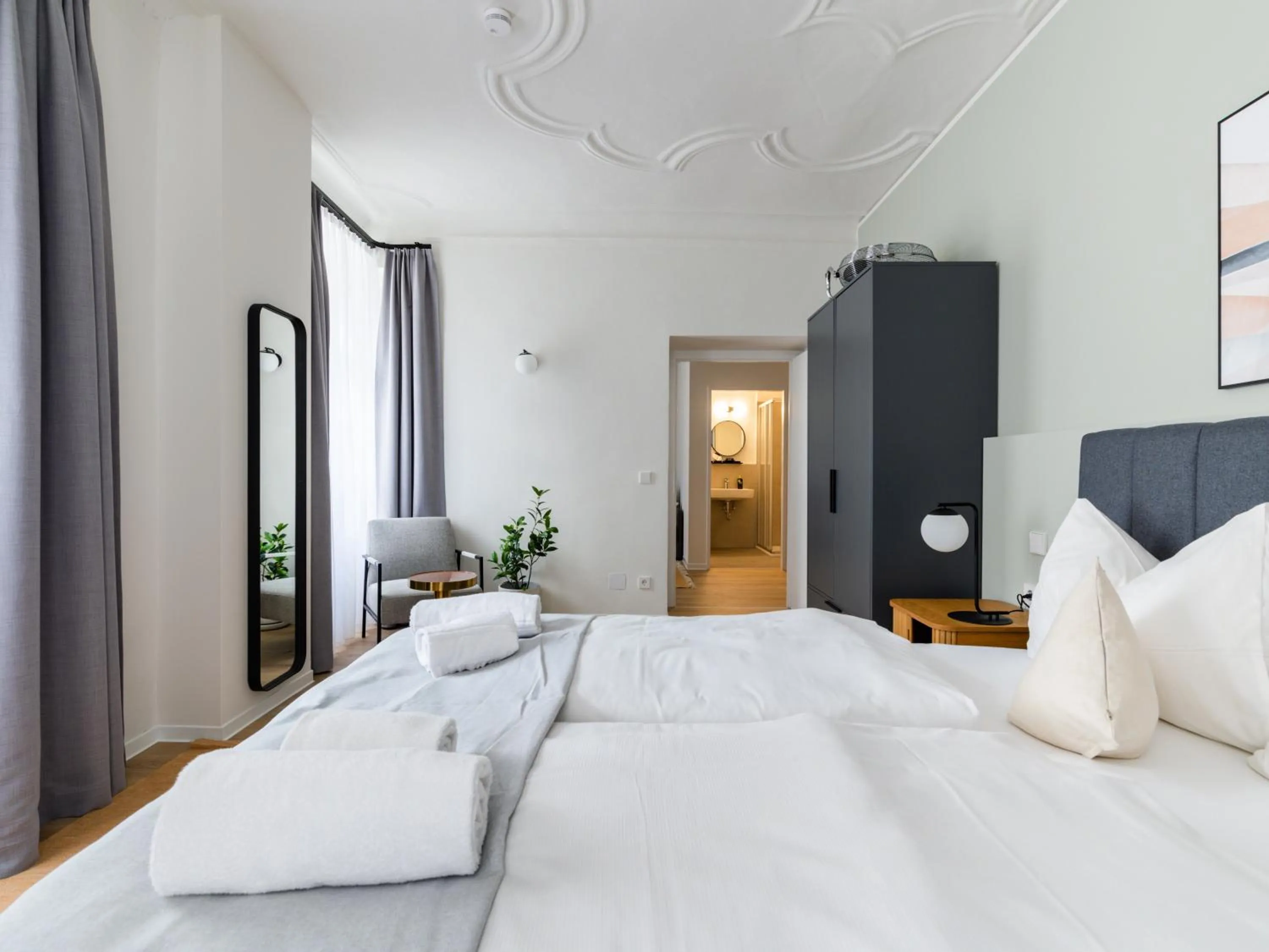 Bed in Limehome Klagenfurt Goessgasse