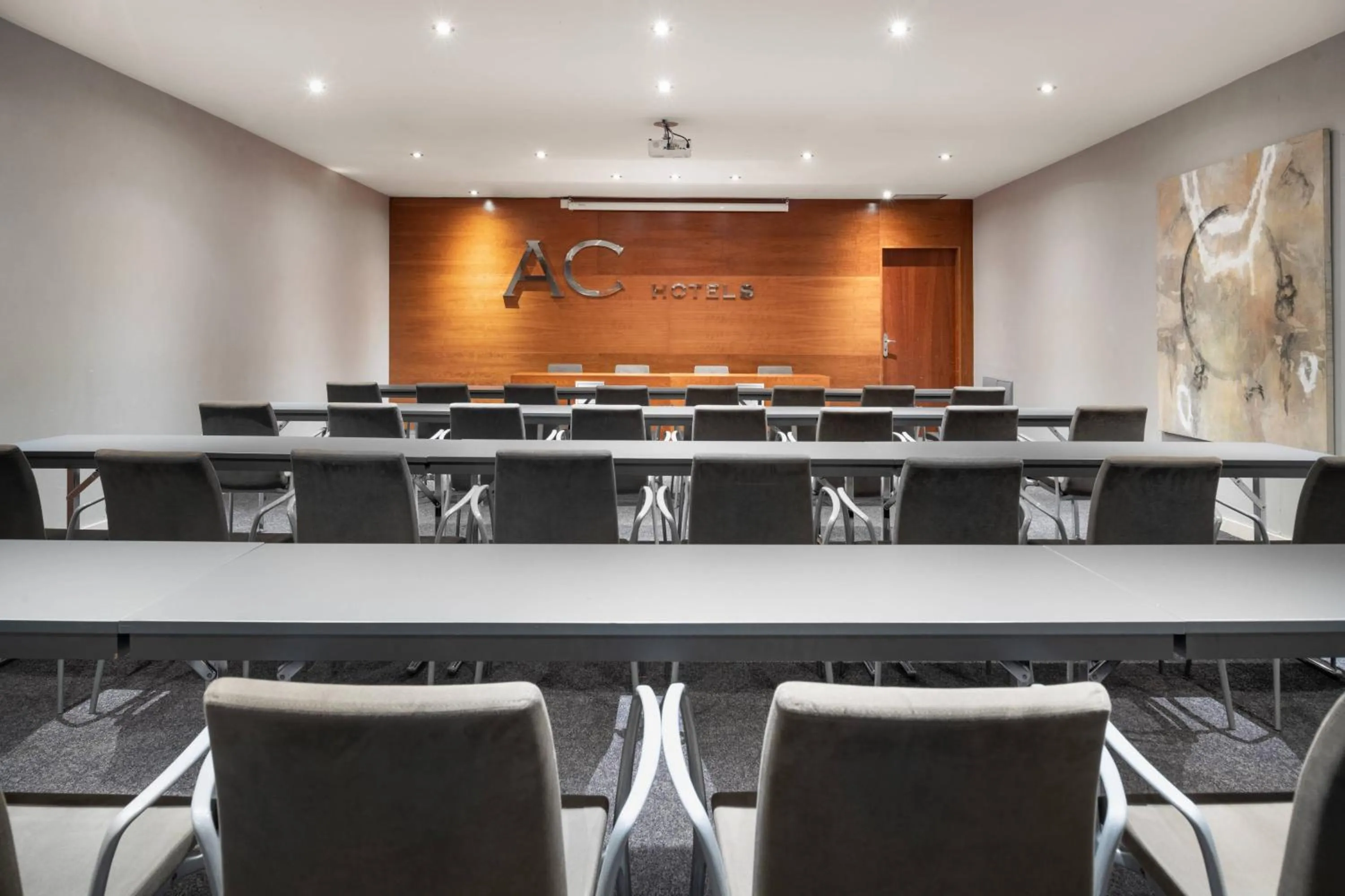Meeting/conference room in AC Hotel Badajoz by Marriott