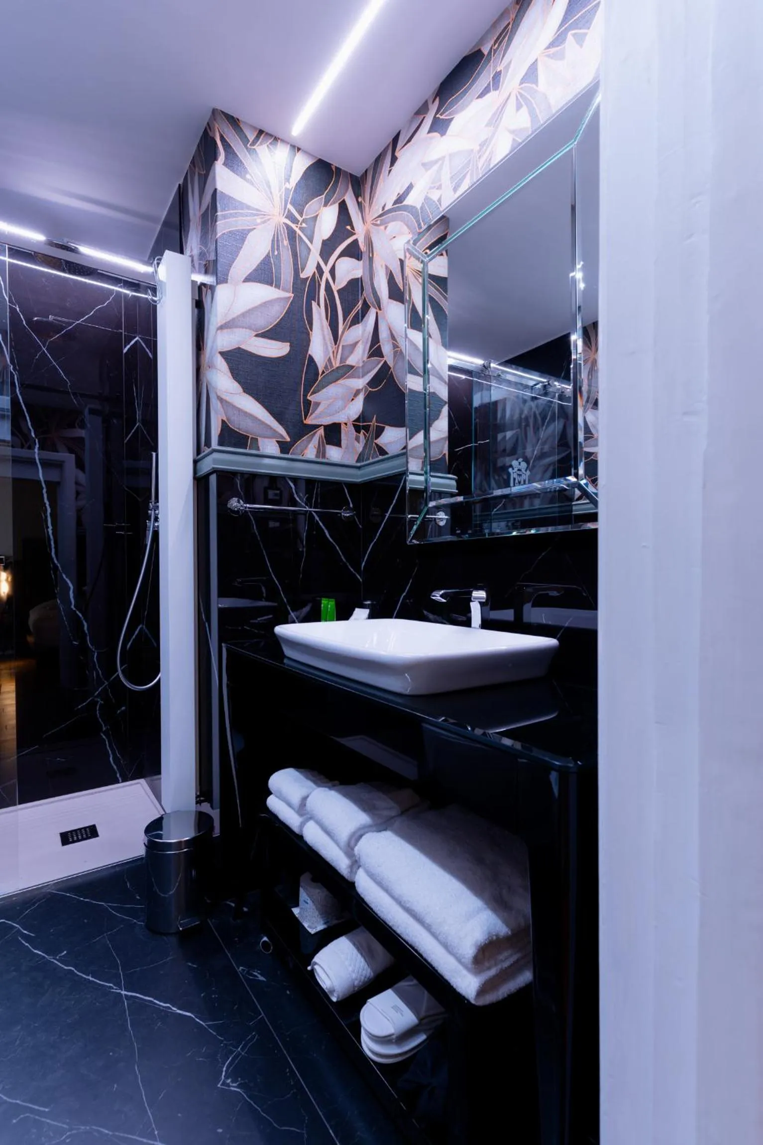 Lo Stemma Luxury Boutique Hotel