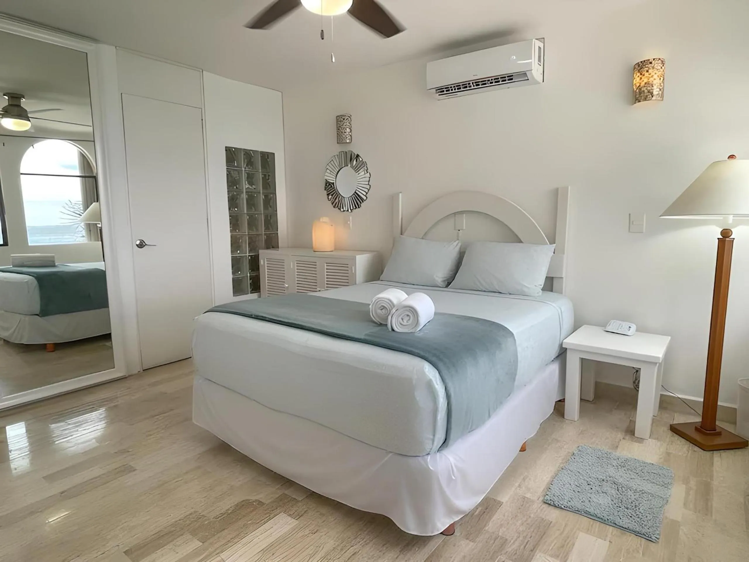 Bedroom, Bed in Hopelchen by Andiani Travel