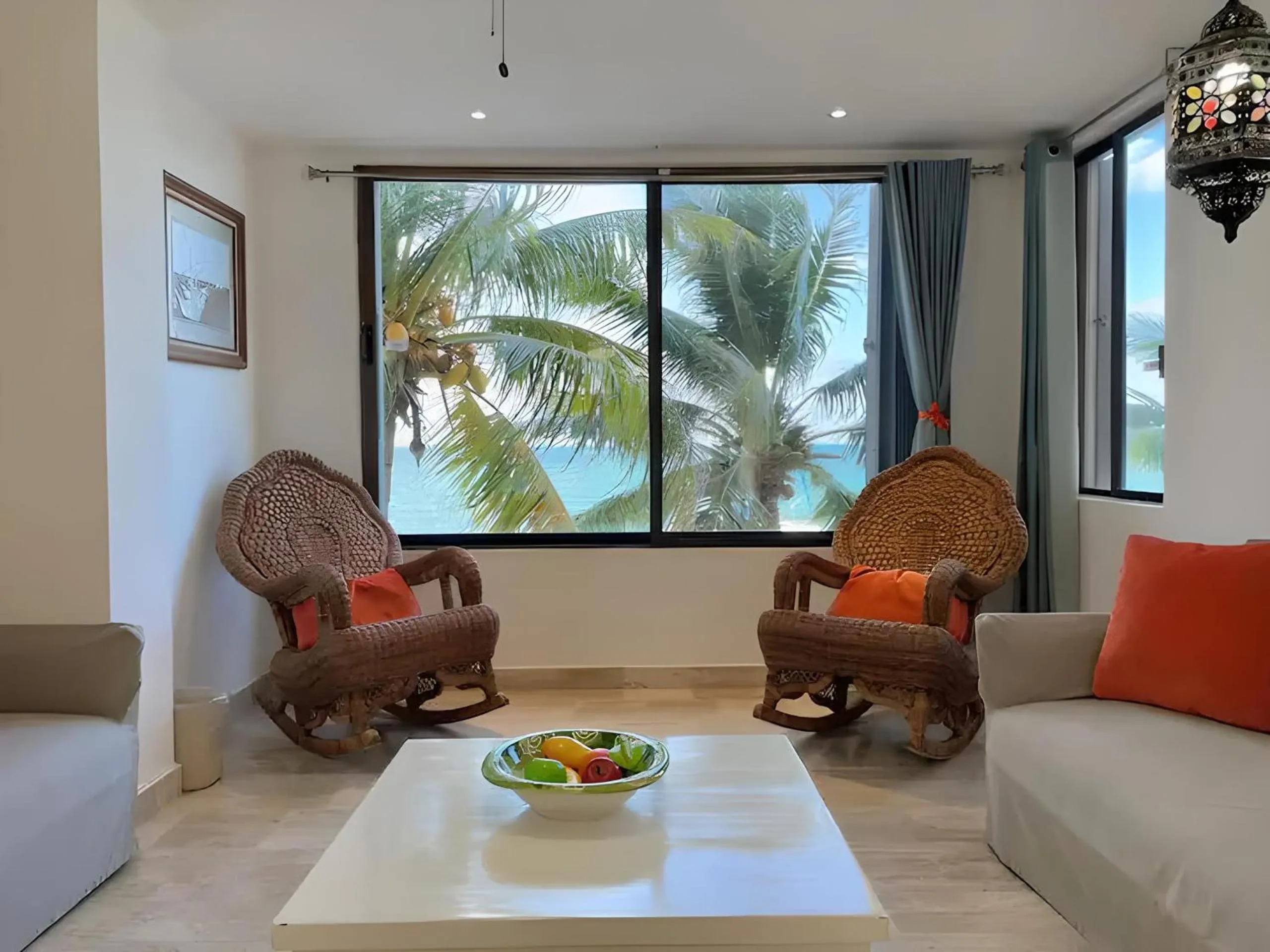 Living room in Hopelchen by Andiani Travel