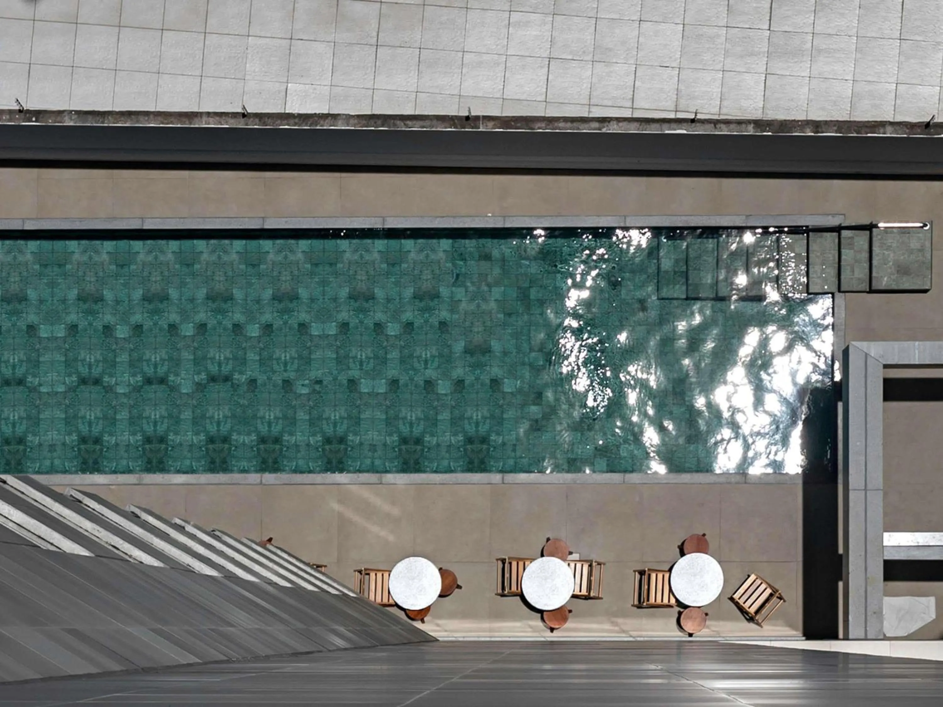 Pool view in ibis Styles Maceió Pajuçara