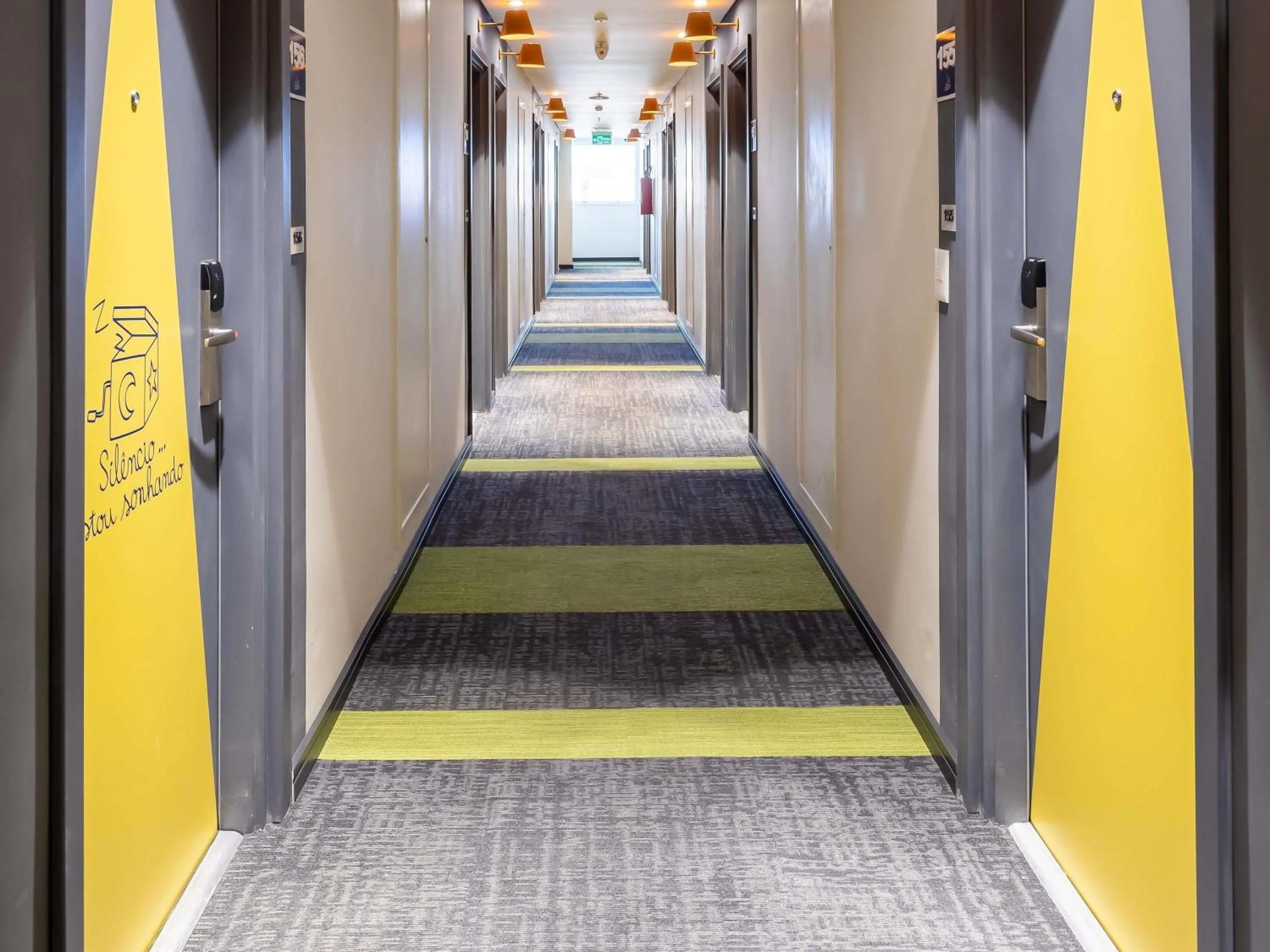 Bedroom in ibis budget Pindamonhangaba