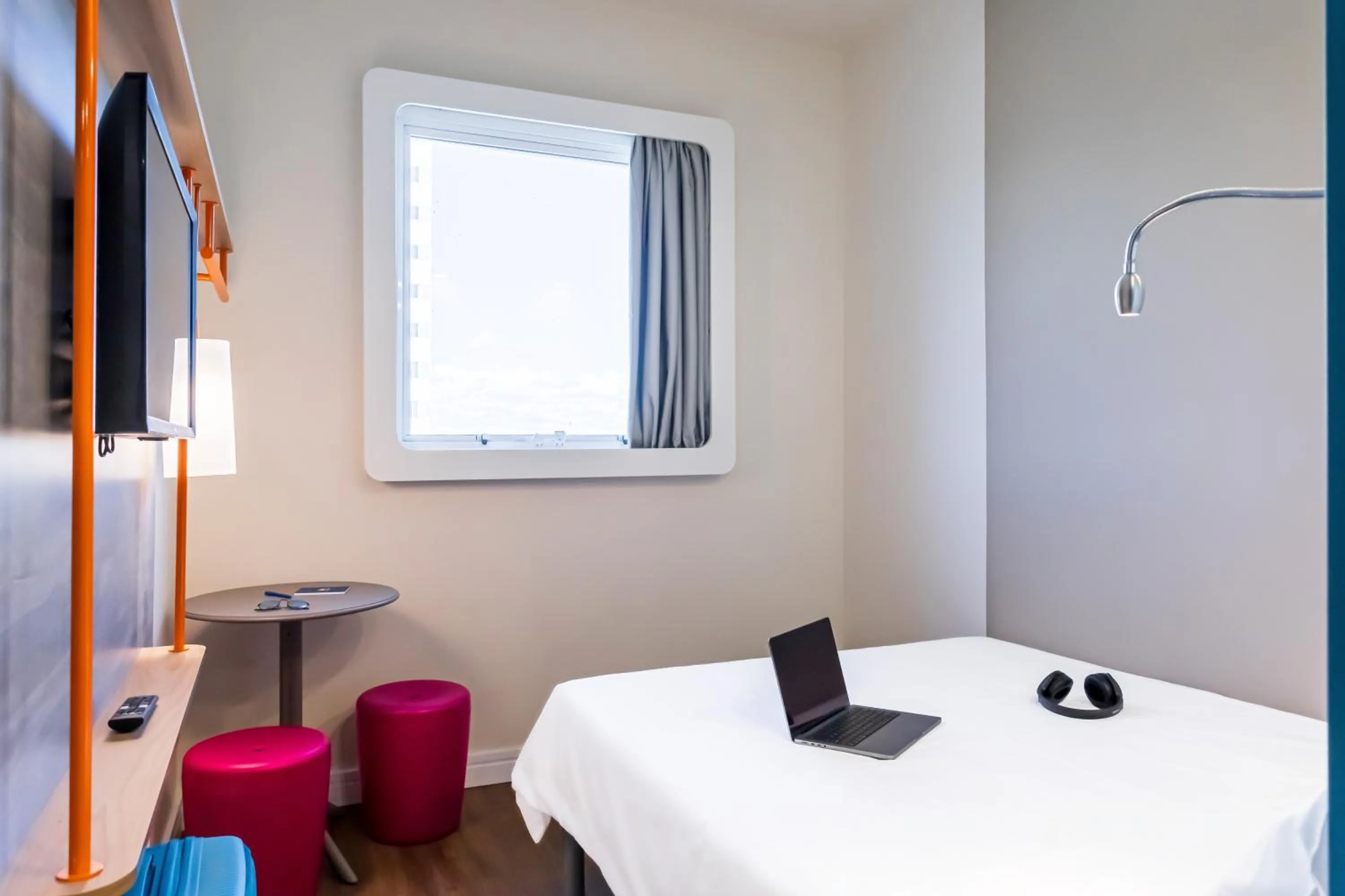 Bed in ibis budget Pindamonhangaba