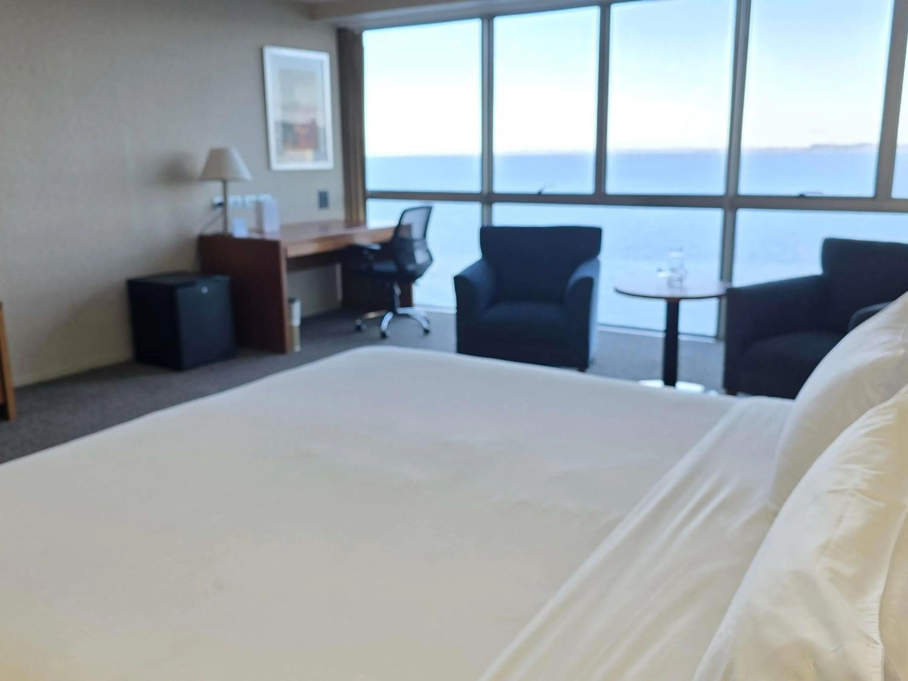 Bedroom, Bed in Novotel Puerto Montt