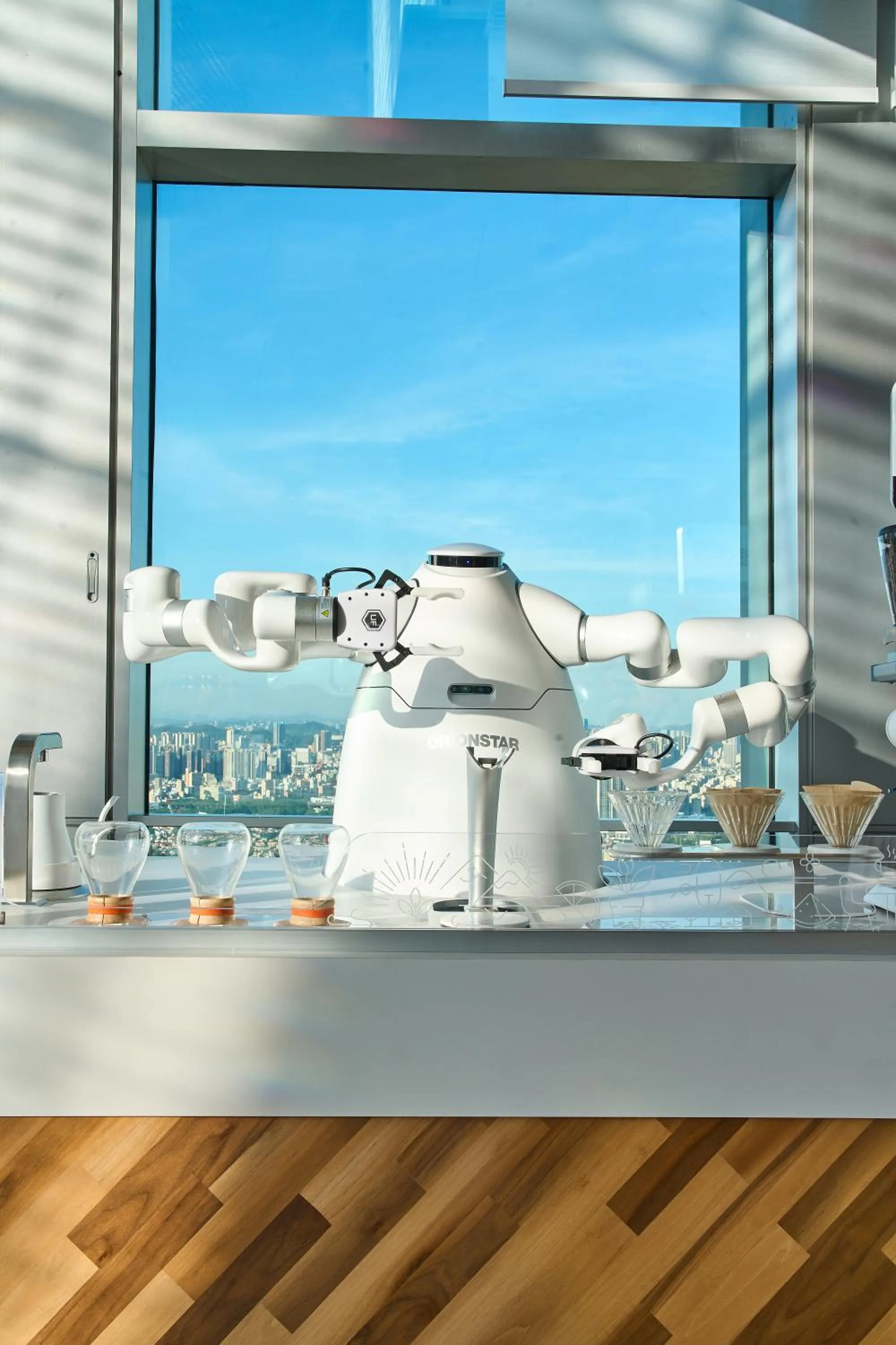 Restaurant/places to eat in Pullman Shenzhen North