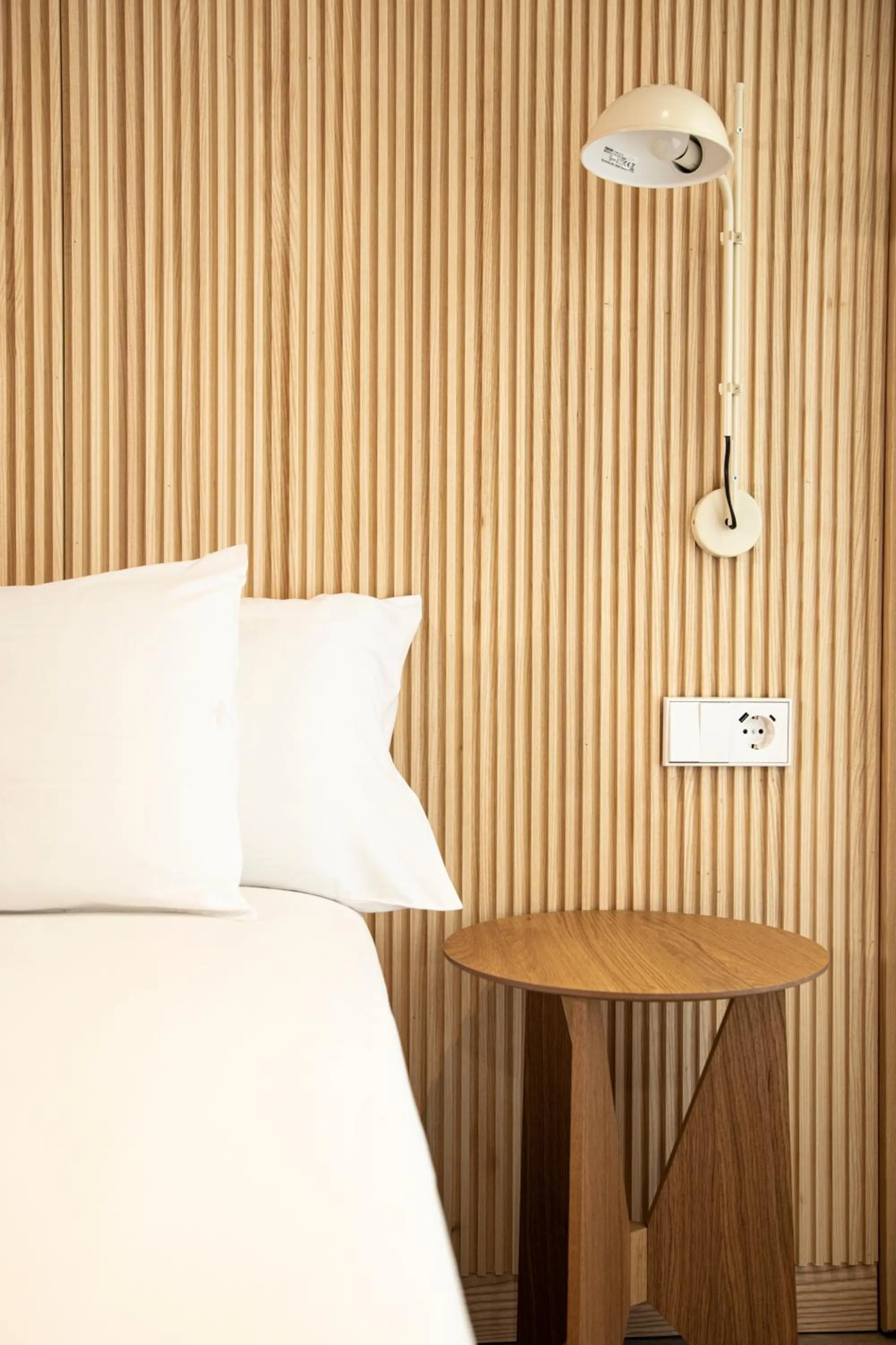 Photo of the whole room, Bed in Hotel Dos Rios Origen