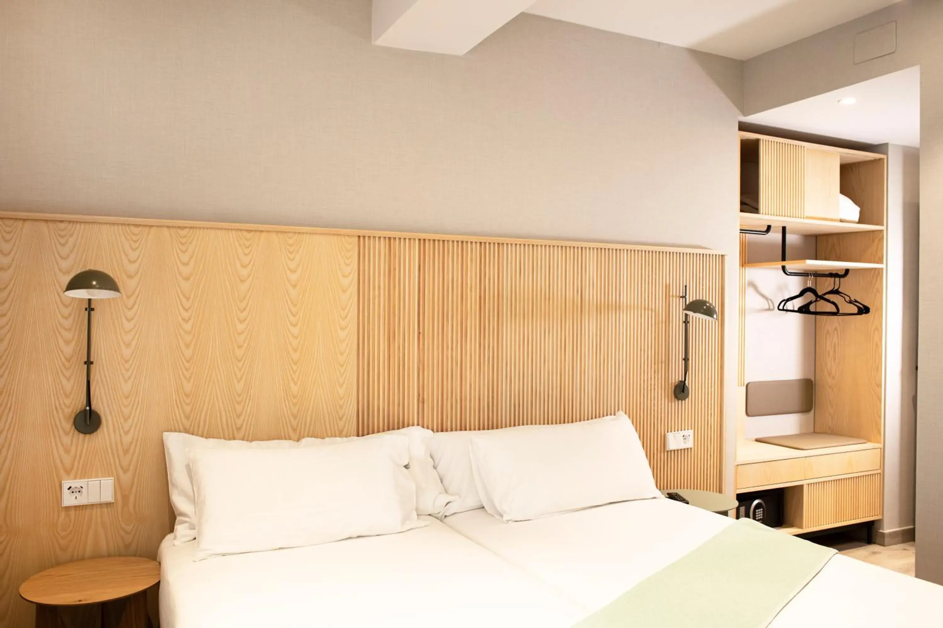 Budget Double Room in Hotel Dos Rios Origen Budget Double Room in Hotel Dos Rios Origen