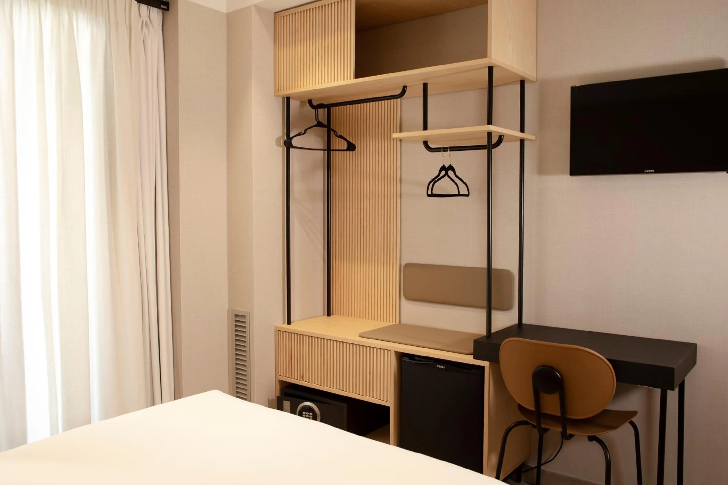 Photo of the whole room, Bed in Hotel Dos Rios Origen