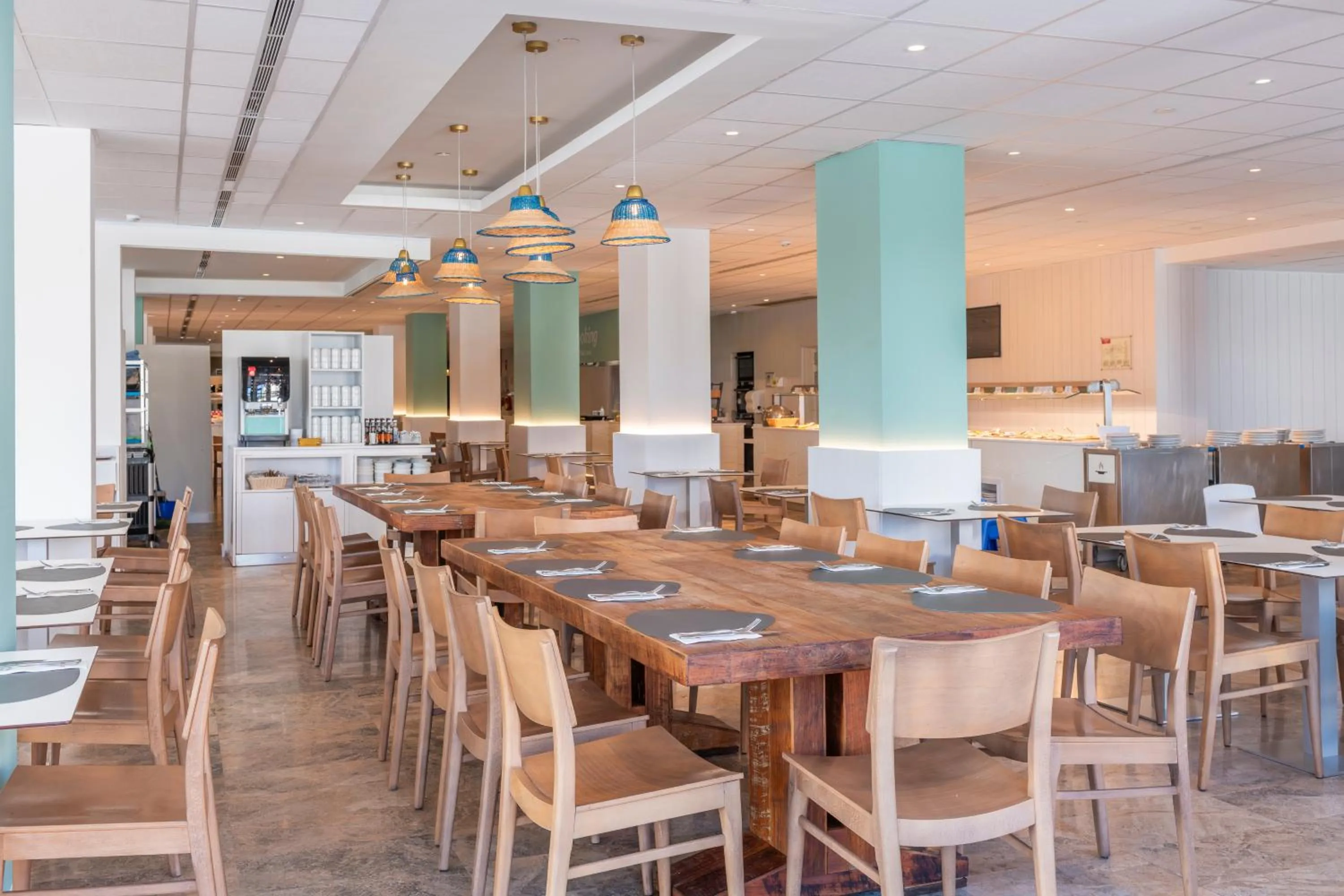 Restaurant/places to eat in Leonardo Royal Hotel Ibiza Santa Eulalia