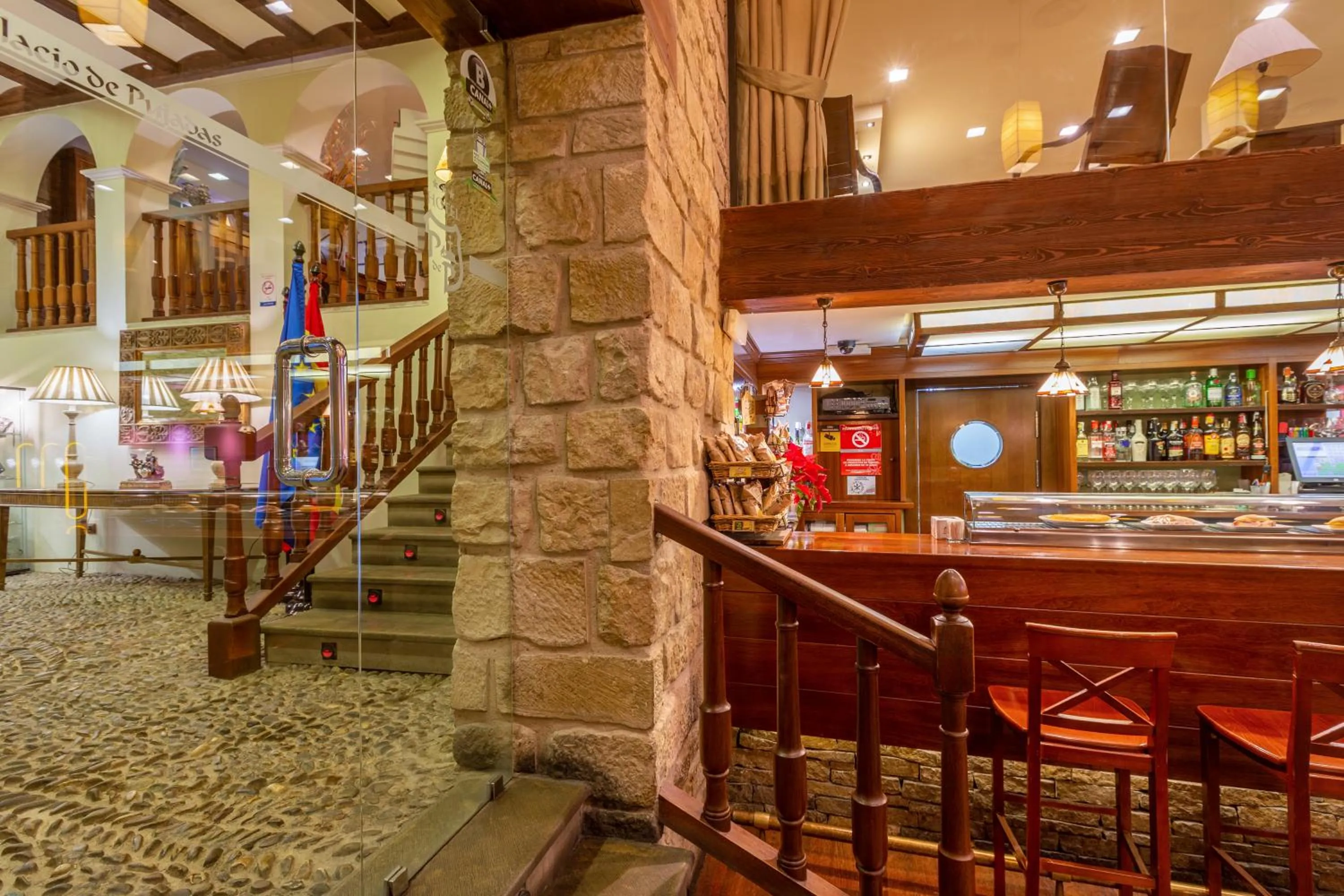 Restaurant/places to eat in Hotel Palacio Pujadas by Pandora Hoteles