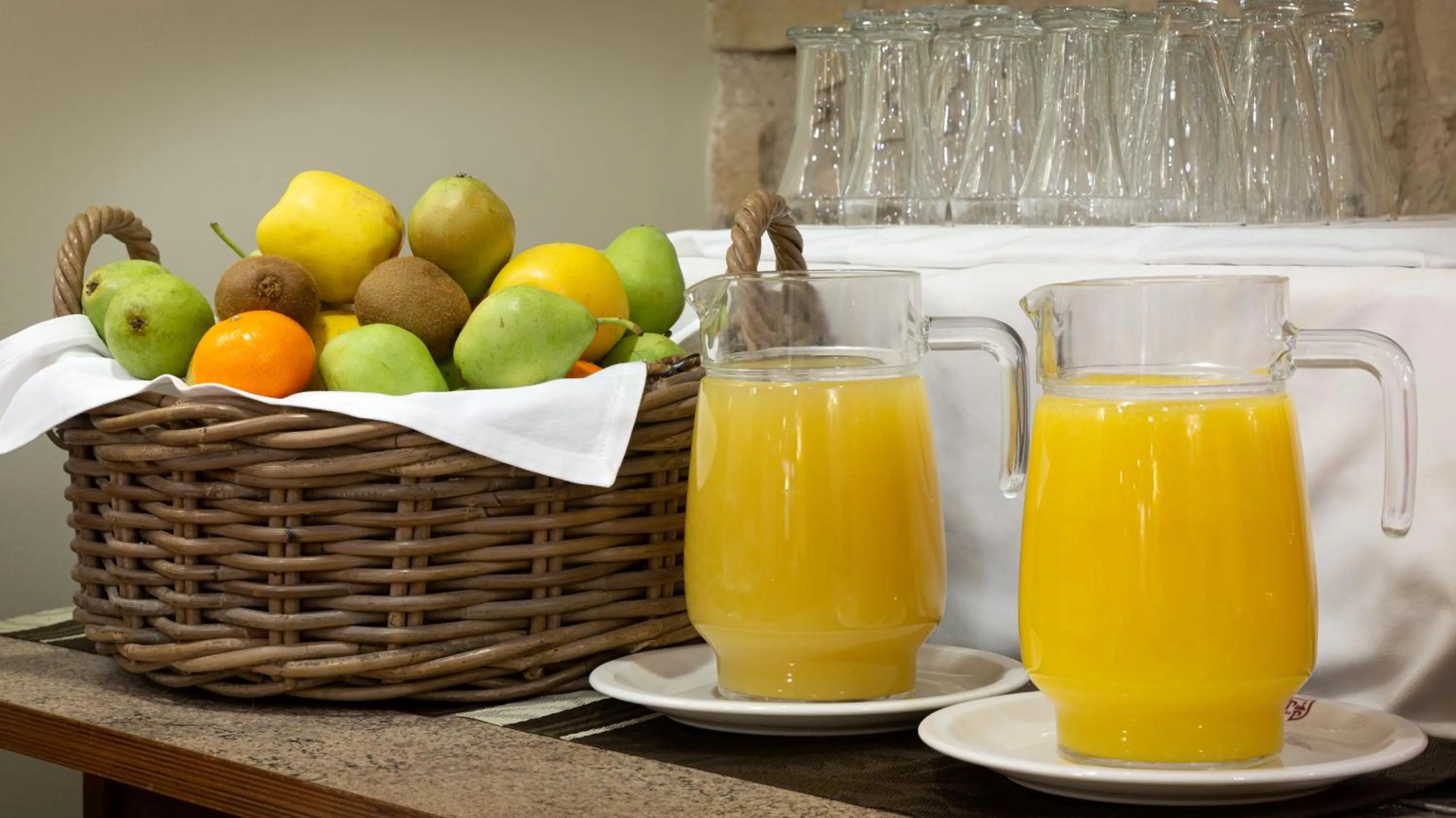 Buffet breakfast in Hotel Palacio Pujadas by Pandora Hoteles