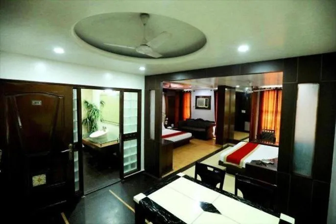 Bed in HOTEL GEESON INTERNATIONAL-New Delhi Railway Station-Paharganj