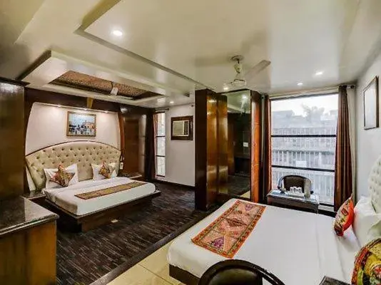 Deluxe Family Suite in HOTEL GEESON INTERNATIONAL-New Delhi Railway Station-Paharganj Deluxe Family Suite in HOTEL GEESON INTERNATIONAL-New Delhi Railway Station-Paharganj
