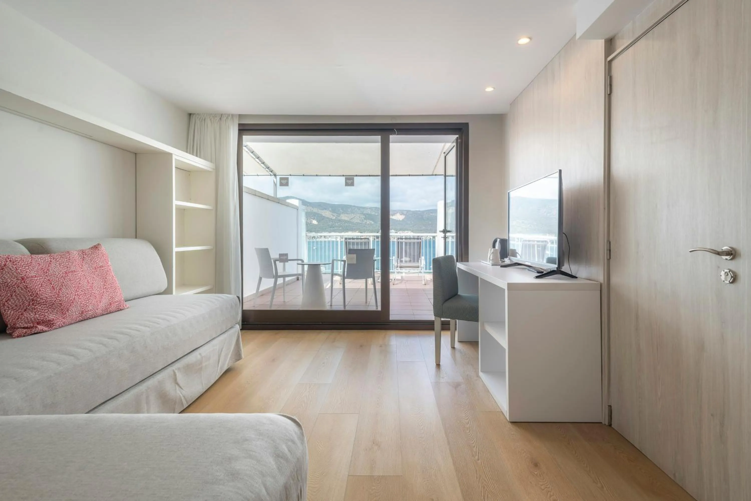 Photo of the whole room in Leonardo Royal Hotel Mallorca