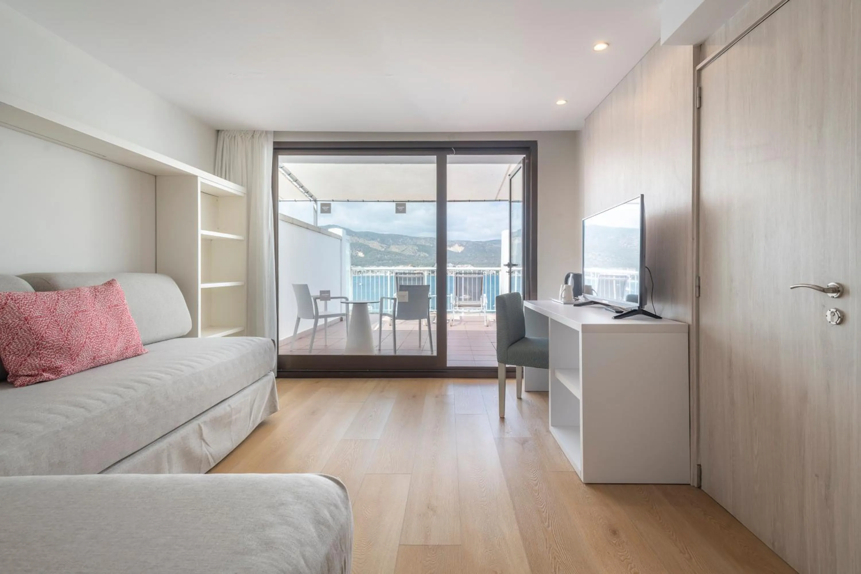 Photo of the whole room in Leonardo Royal Hotel Mallorca