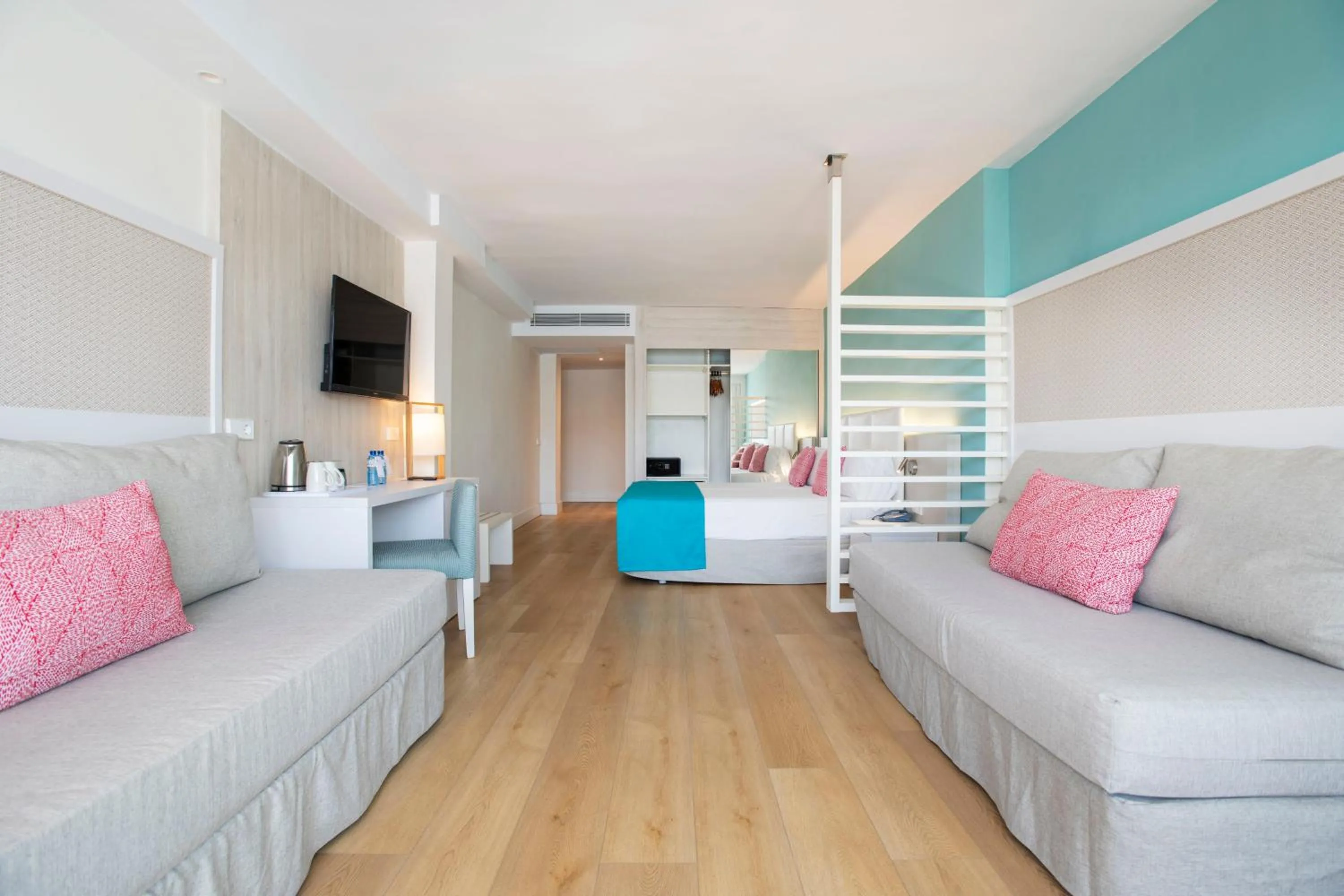 Photo of the whole room, Bed in Leonardo Royal Hotel Mallorca