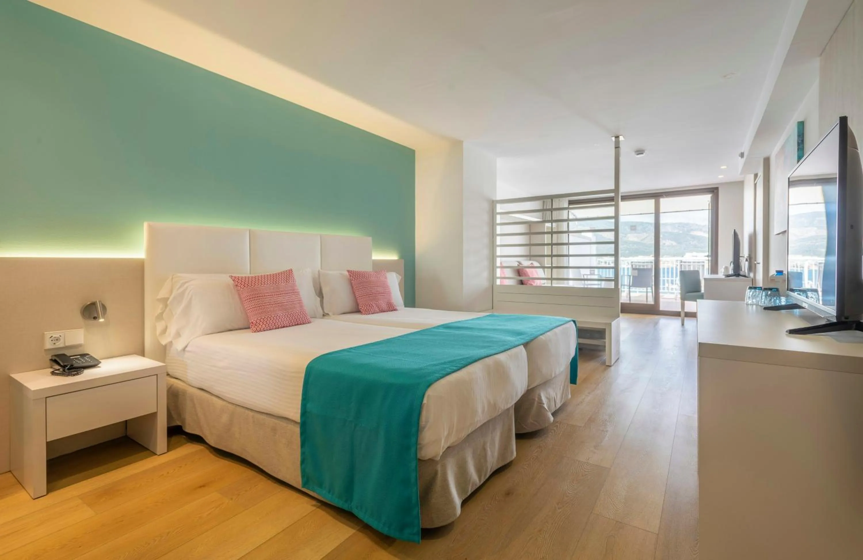 Photo of the whole room, Bed in Leonardo Royal Hotel Mallorca