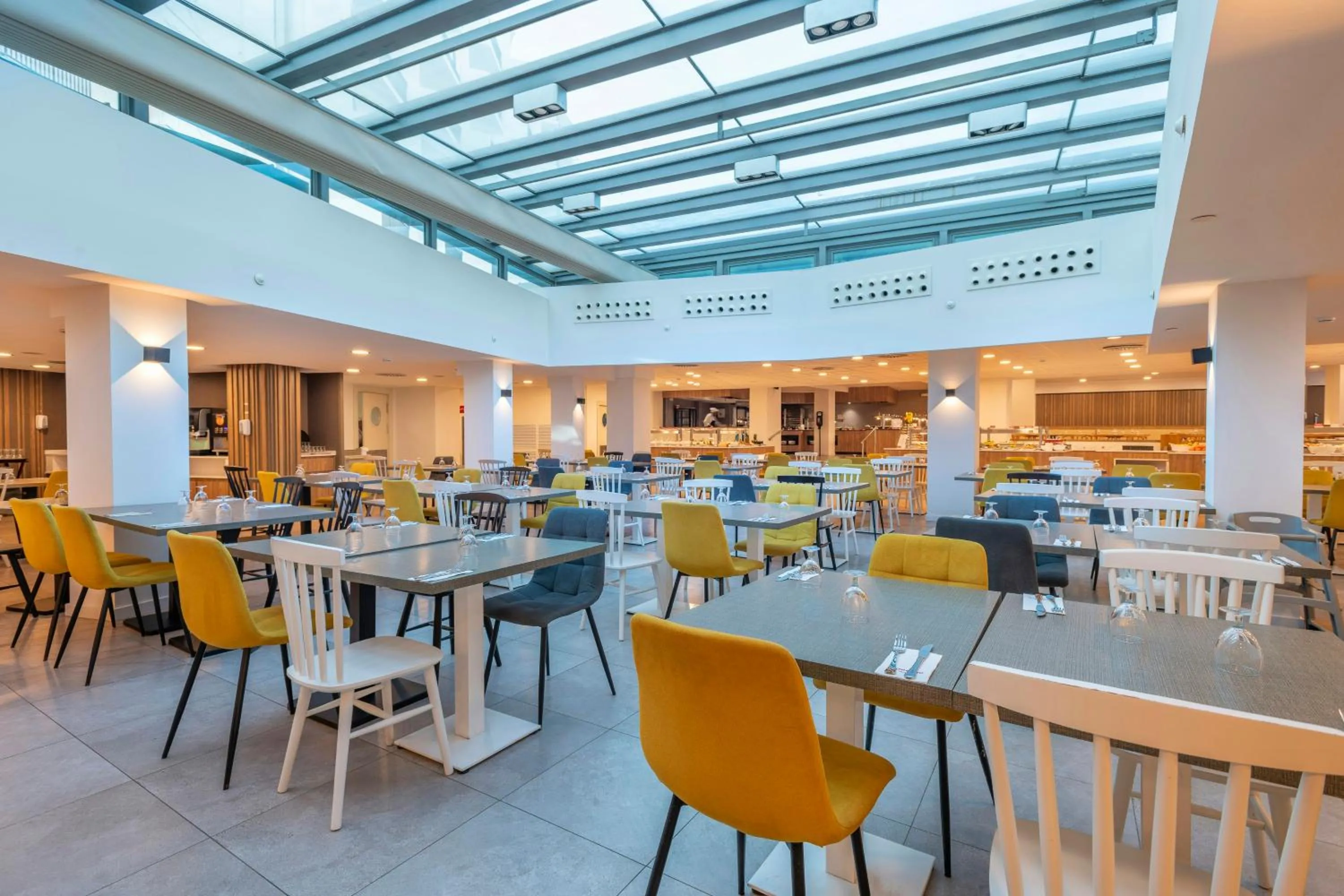 Restaurant/places to eat in Leonardo Royal Hotel Mallorca