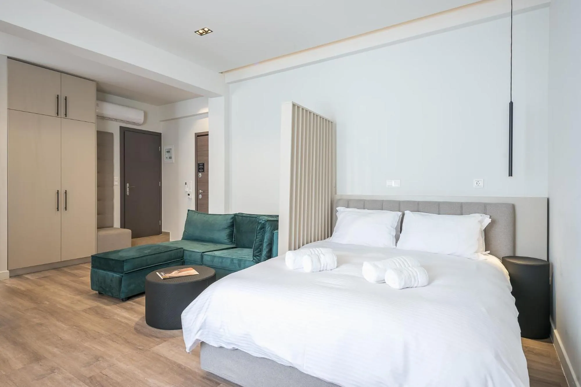Bed in Aeiphoria Suites & Rooms - Athens