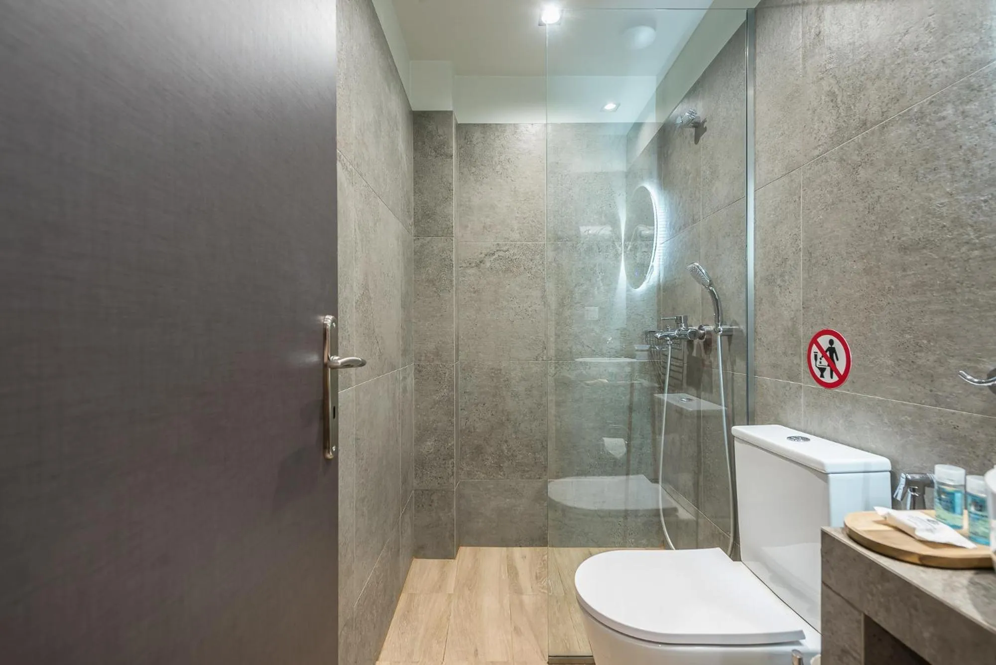 Bathroom in Aeiphoria Suites & Rooms - Athens