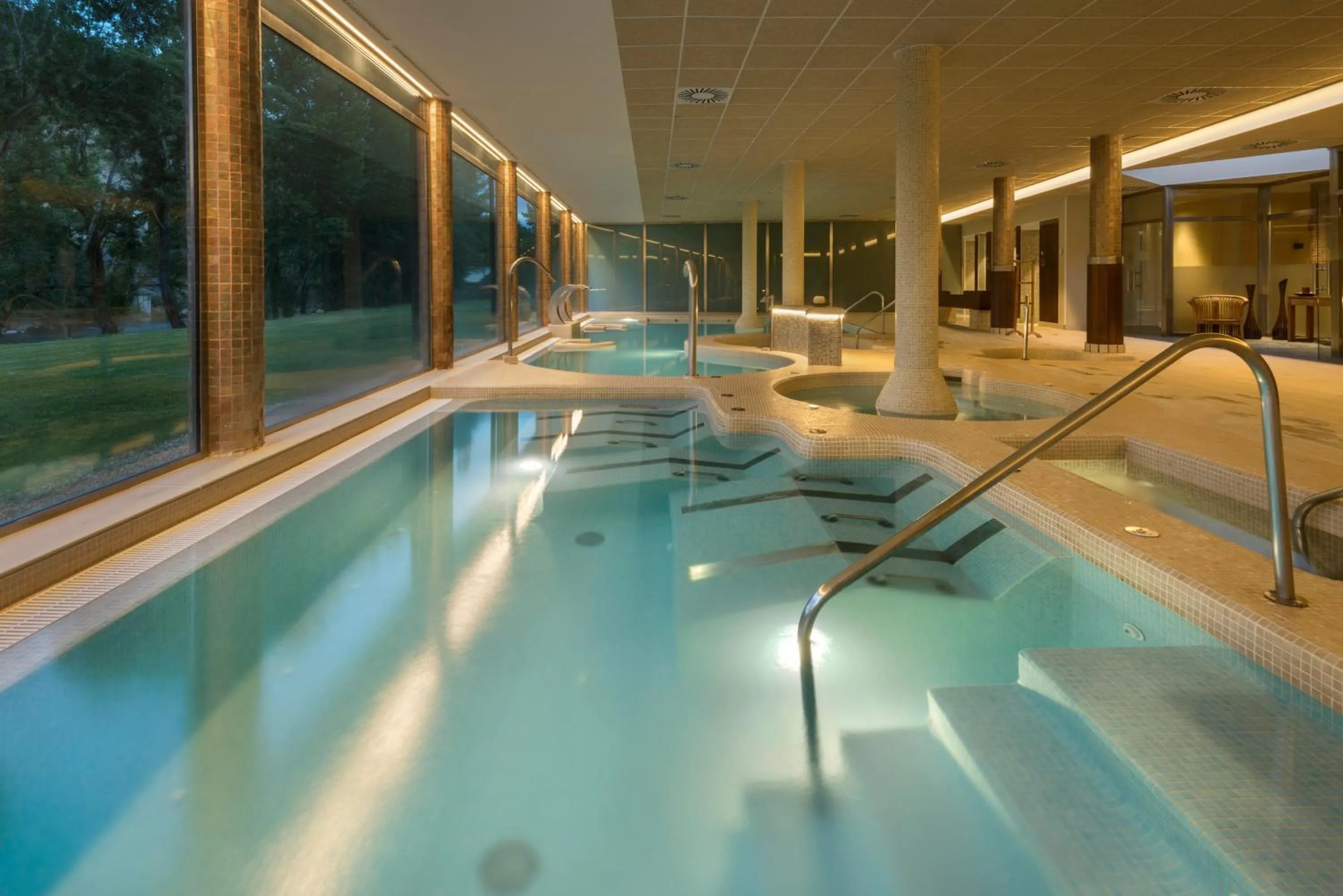 Spa and wellness centre/facilities in Hotel & Spa Monasterio de Boltaña
