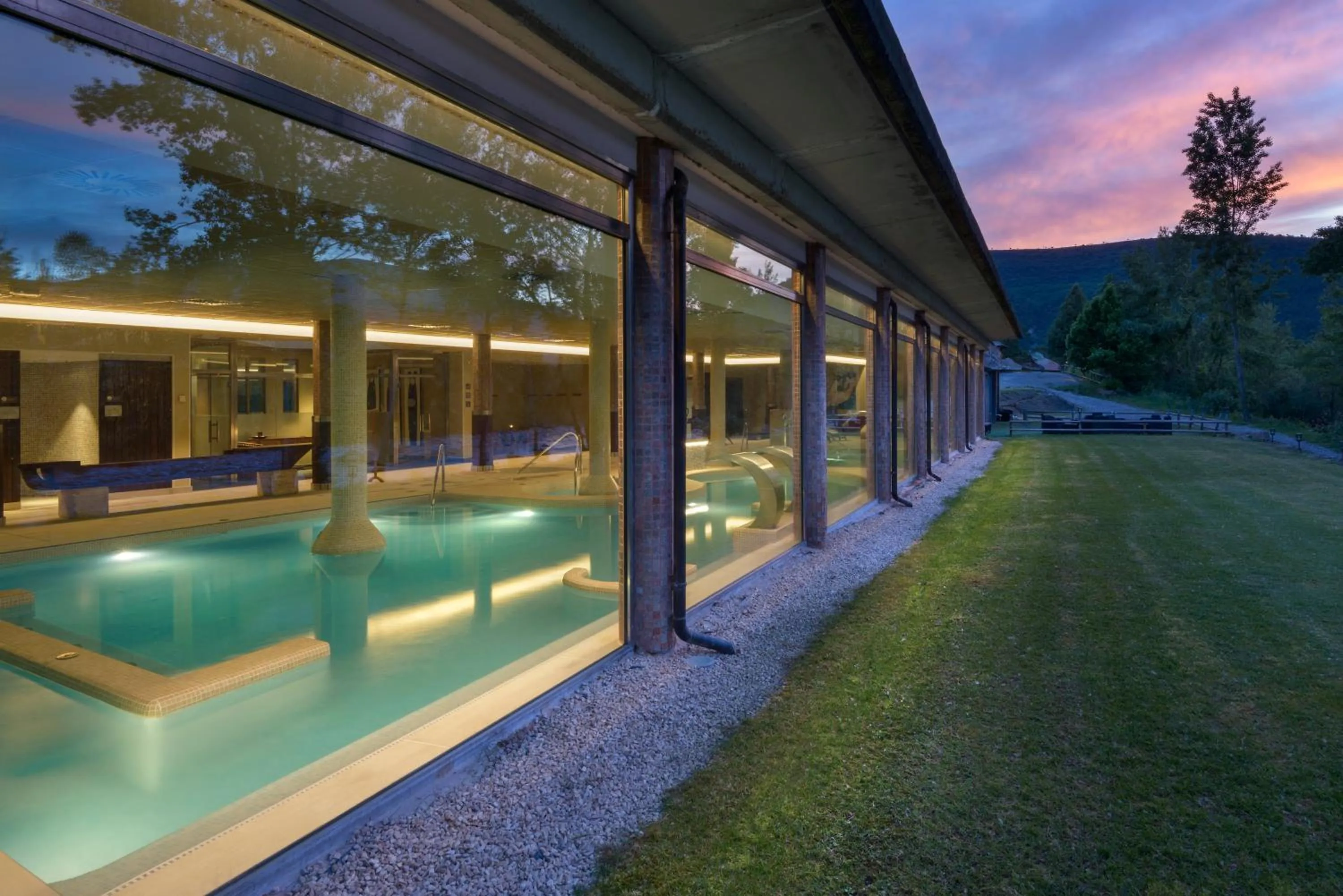 Spa and wellness centre/facilities in Hotel & Spa Monasterio de Boltaña