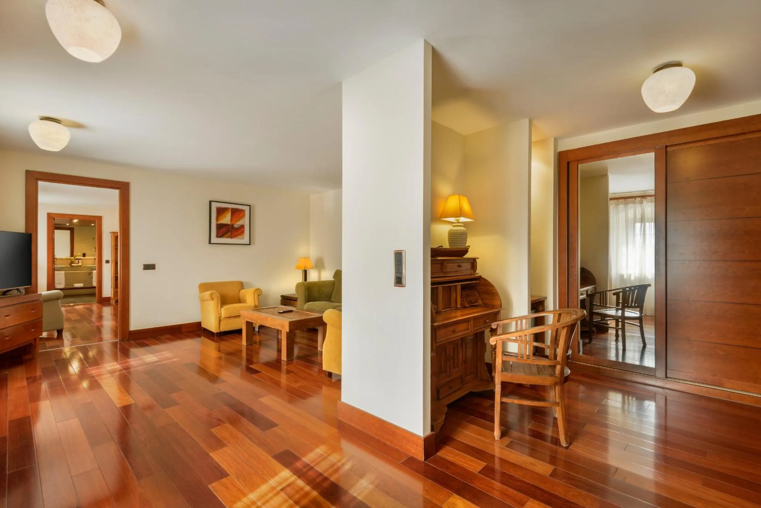 Property building in Hotel & Spa Monasterio de Boltaña