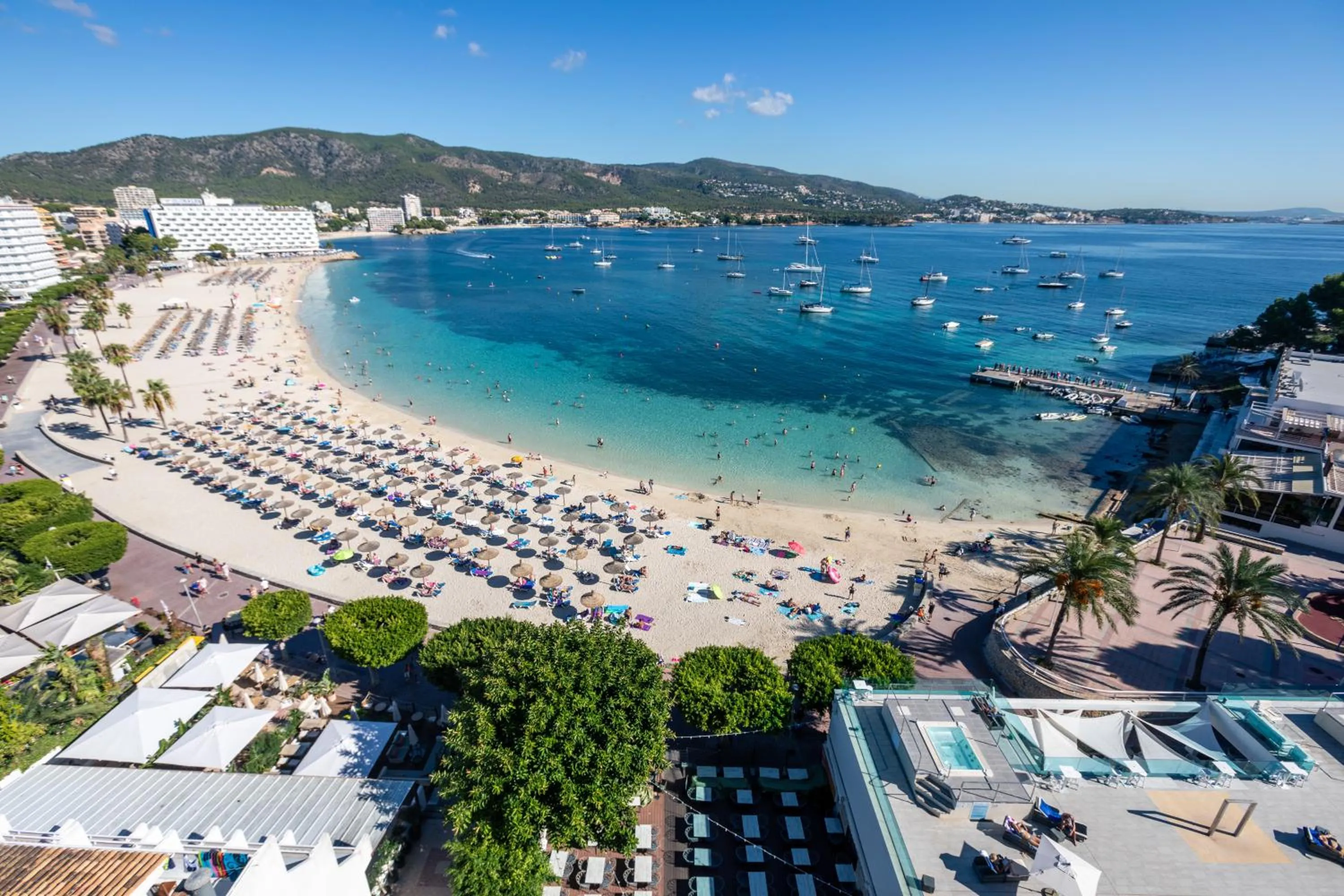 Sea view in Seramar Hotel Comodoro Playa