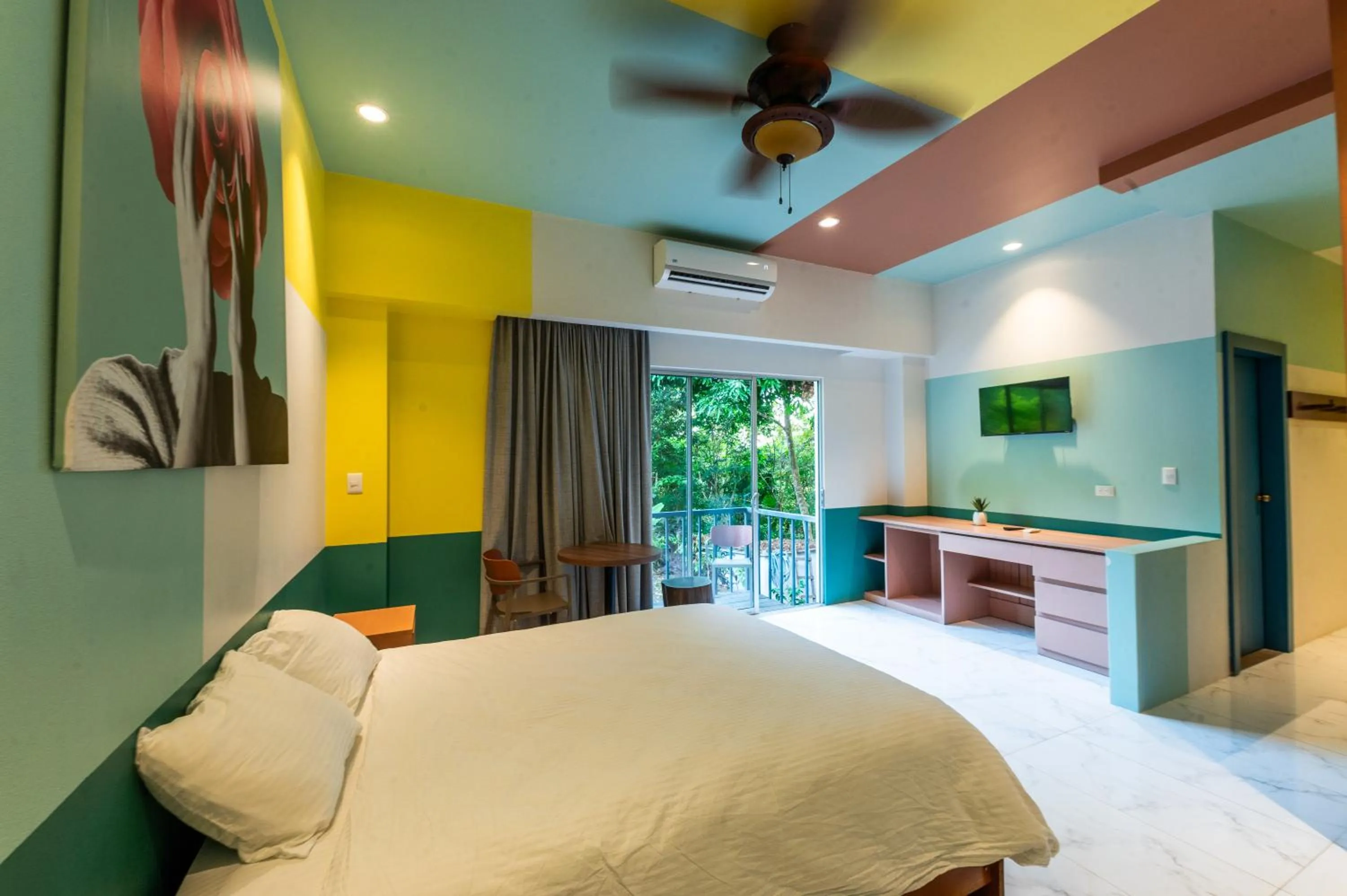 Bedroom, Bed in Marala Hotel