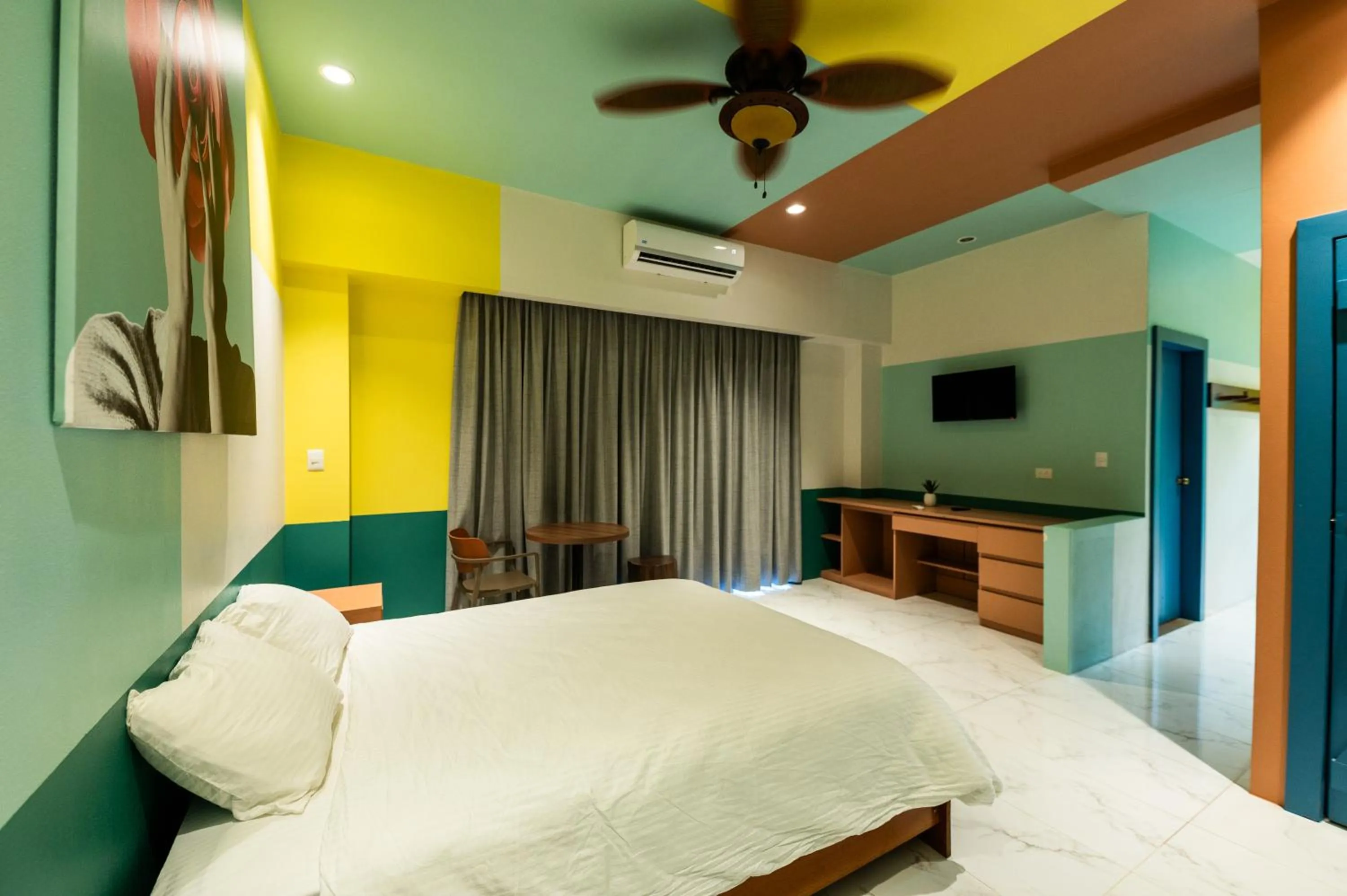 Bedroom, Bed in Marala Hotel