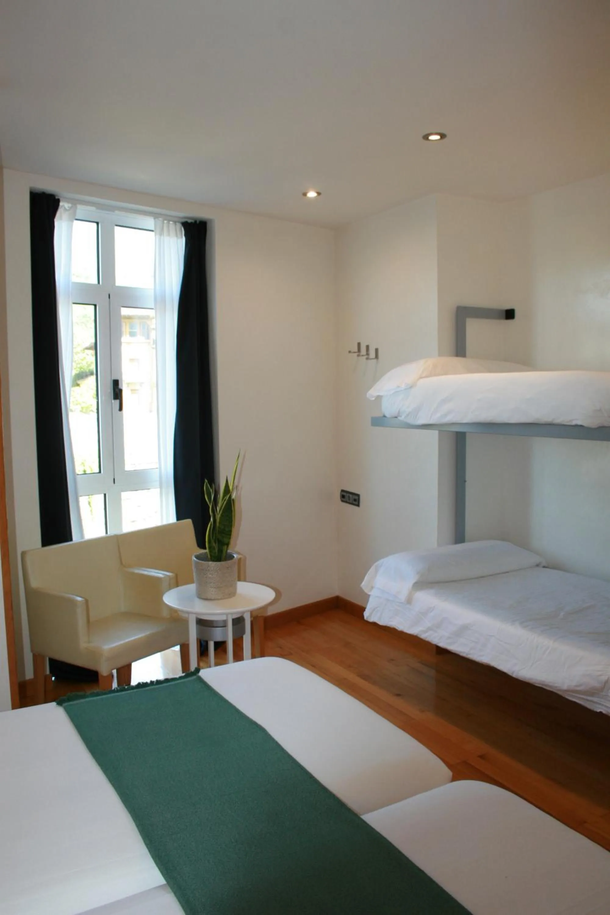 Bed in Hotel Nochendi