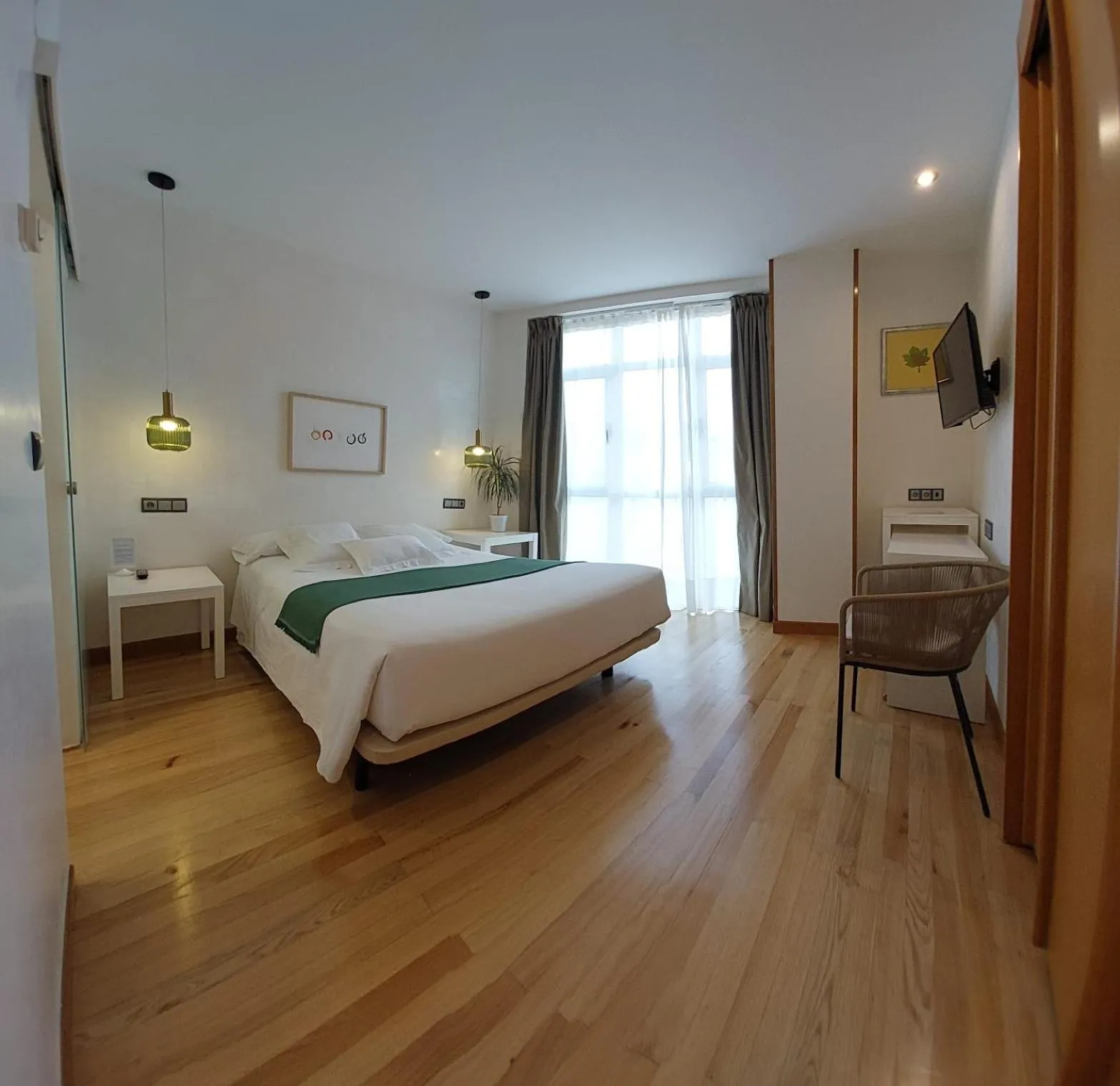 Photo of the whole room in Hotel Nochendi