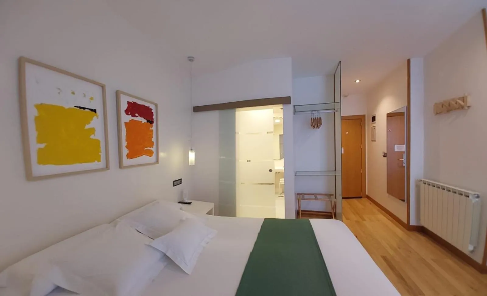 Photo of the whole room in Hotel Nochendi