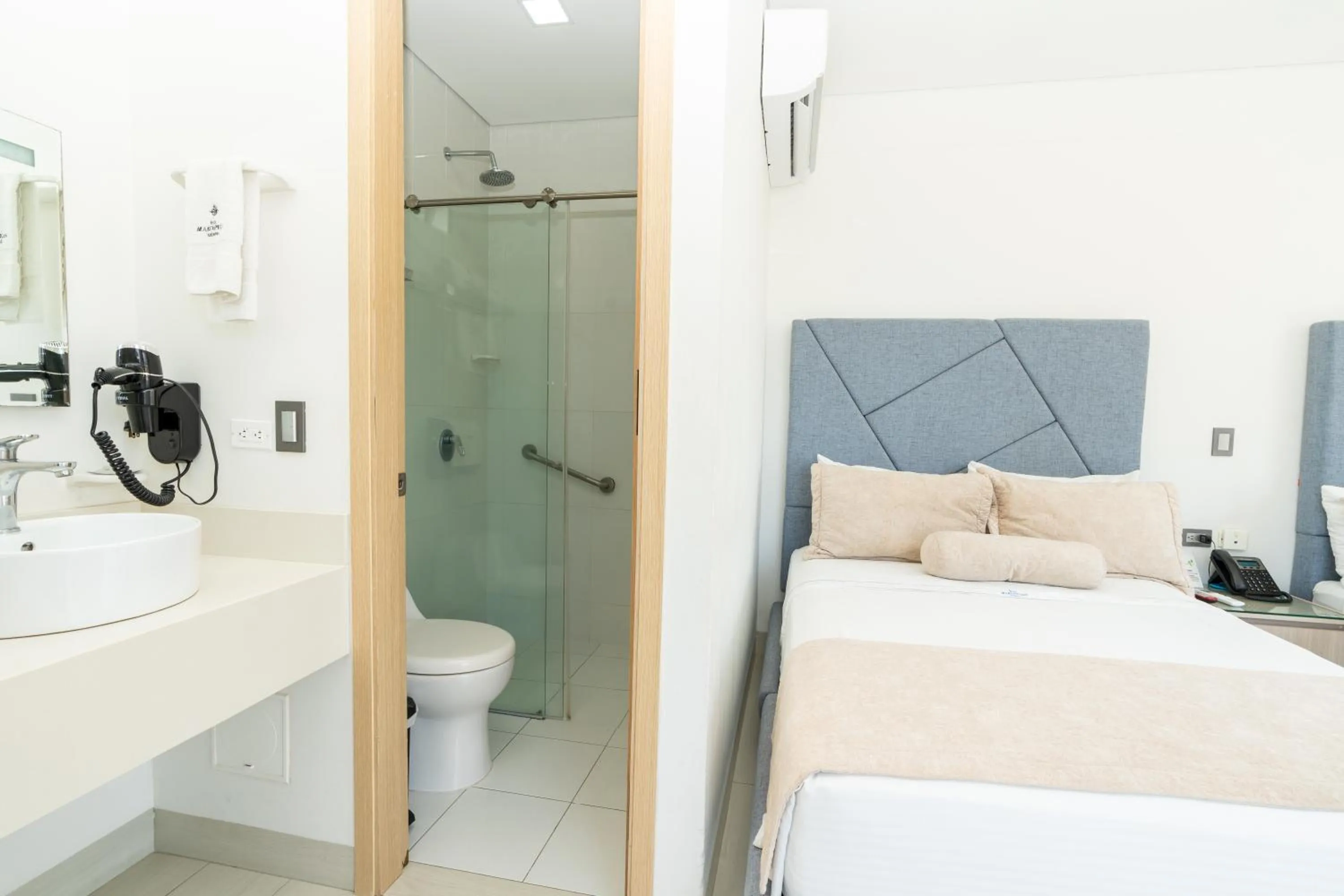 Bed in Hotel Marco Polo Rodadero