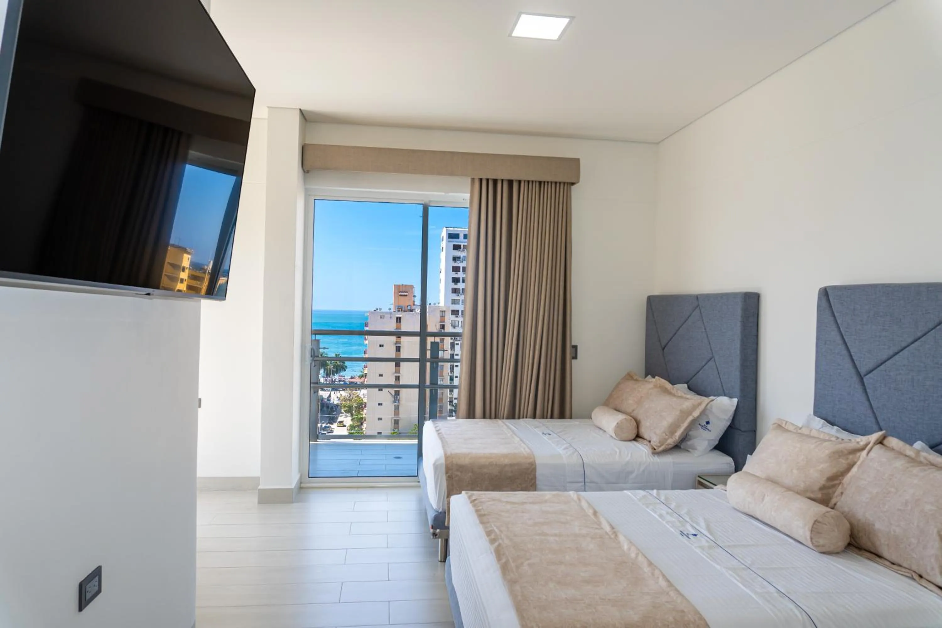 Photo of the whole room, Bed in Hotel Marco Polo Rodadero