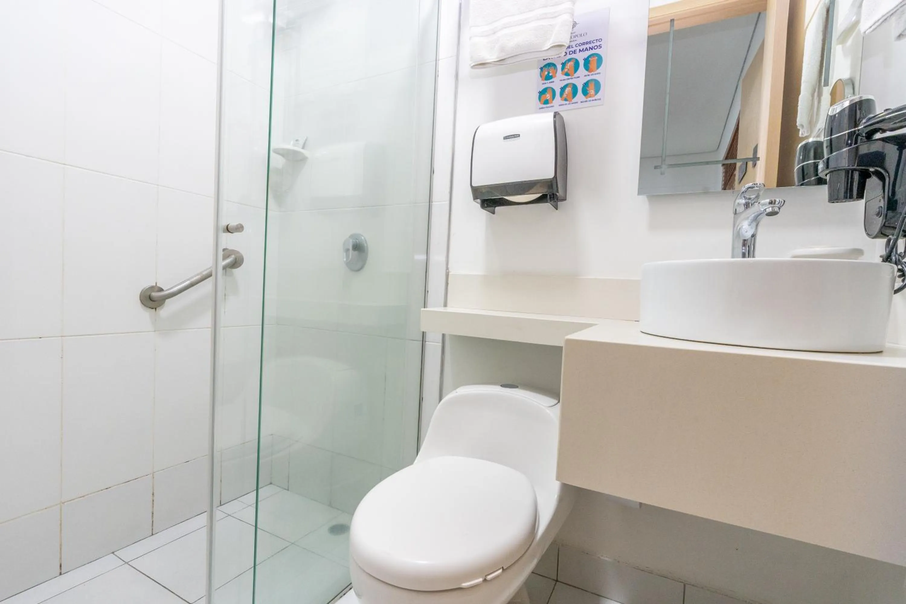 Bathroom in Hotel Marco Polo Rodadero