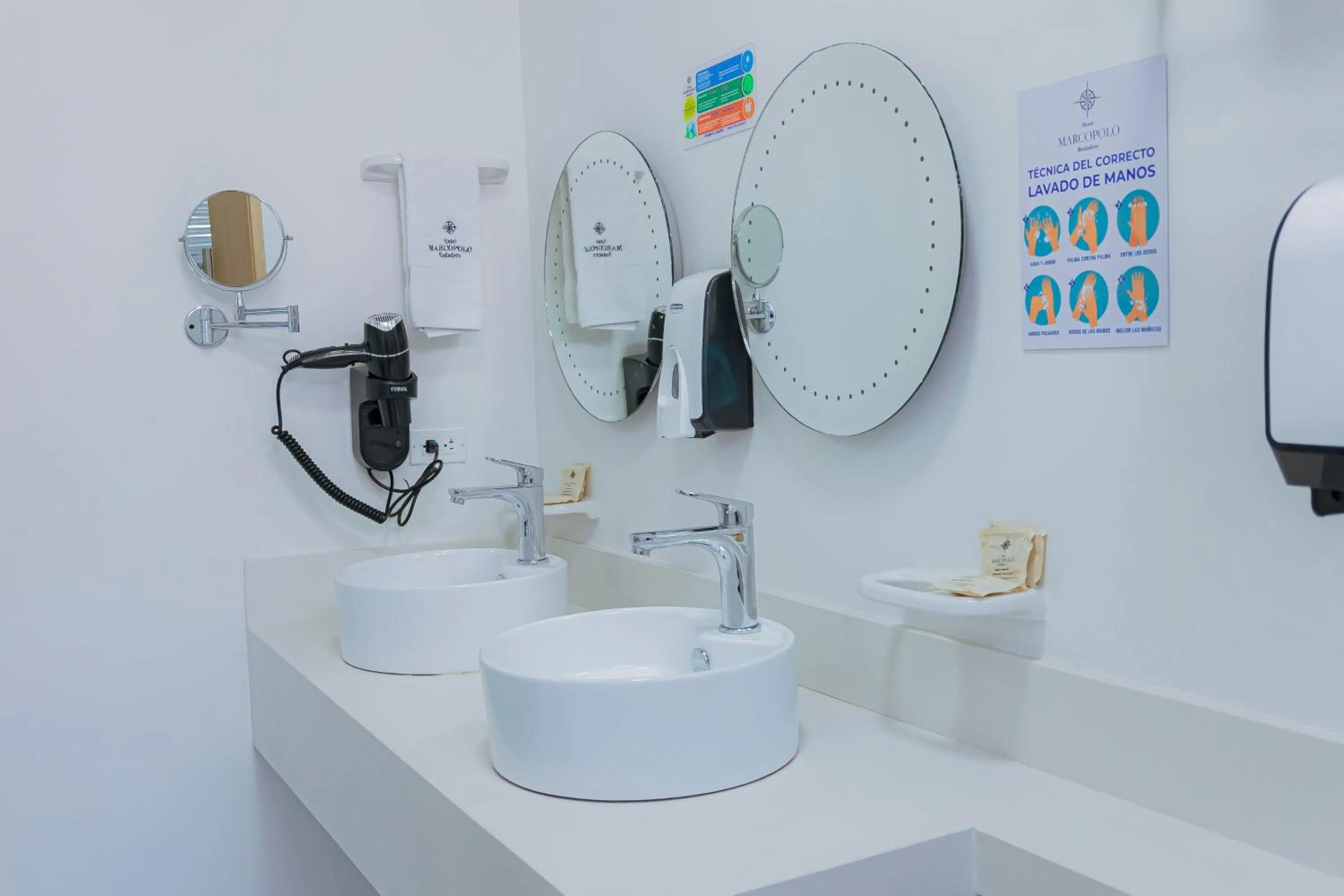 Bathroom in Hotel Marco Polo Rodadero