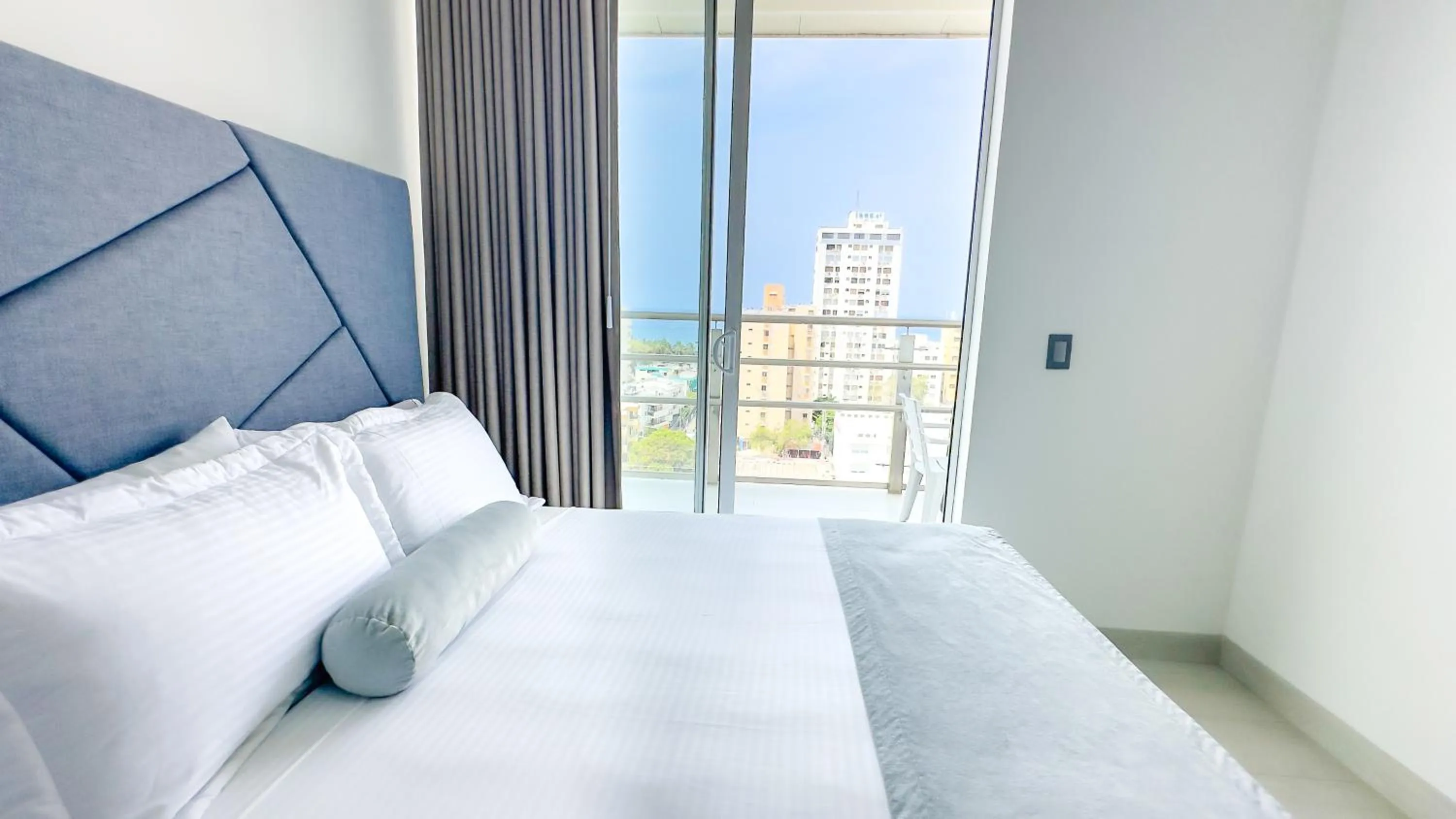 View (from property/room), Bed in Hotel Marco Polo Rodadero