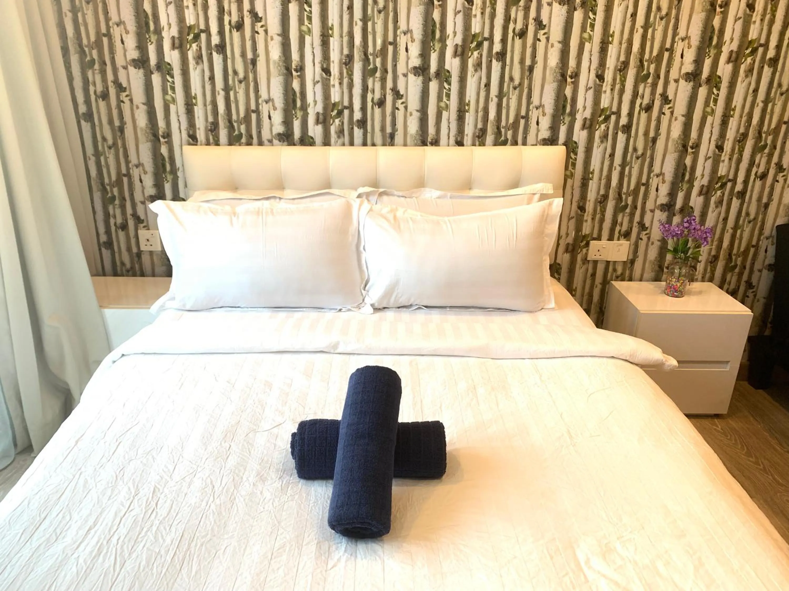 Bed in RS Suites In Bukit Bintang