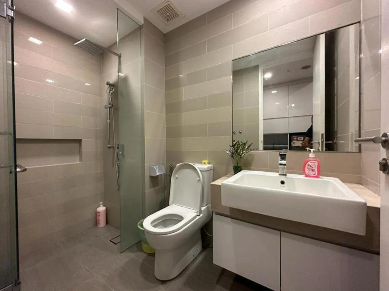 Toilet in RS Suites In Bukit Bintang
