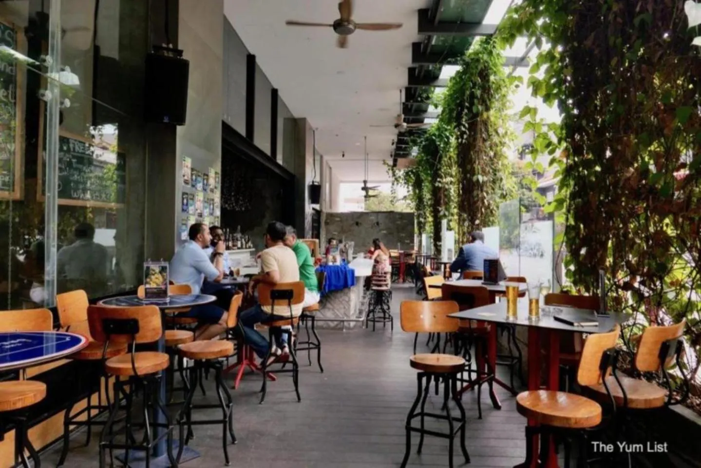 Restaurant/places to eat in RS Suites In Bukit Bintang